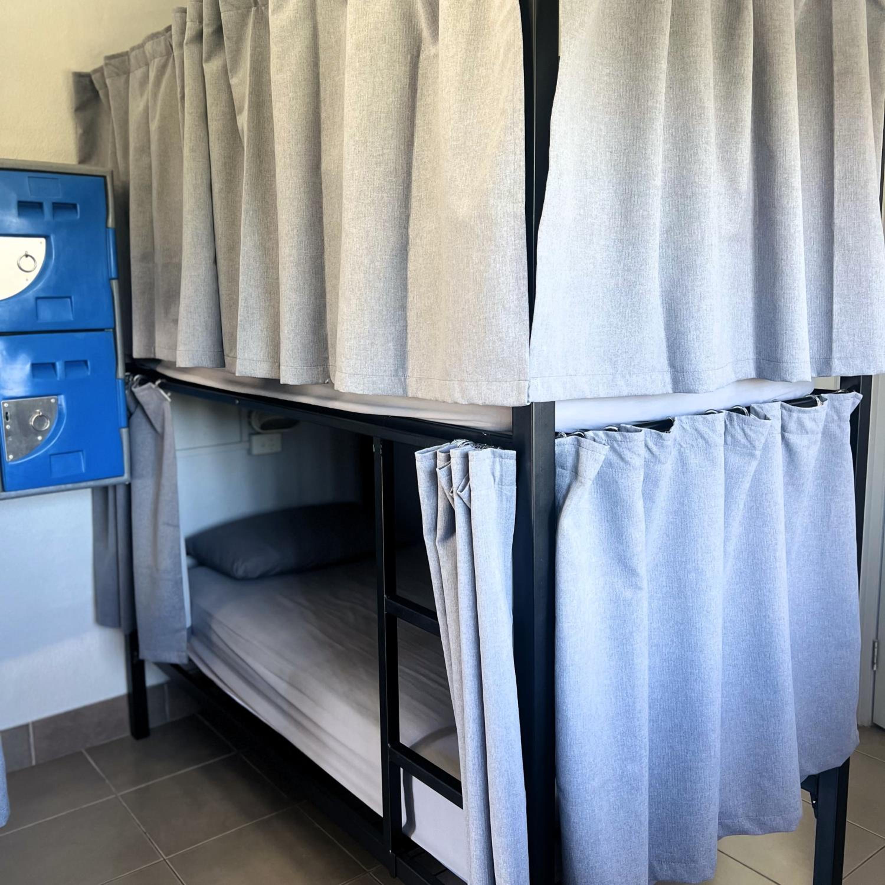 6 Bed Privacy Share + Ensuite