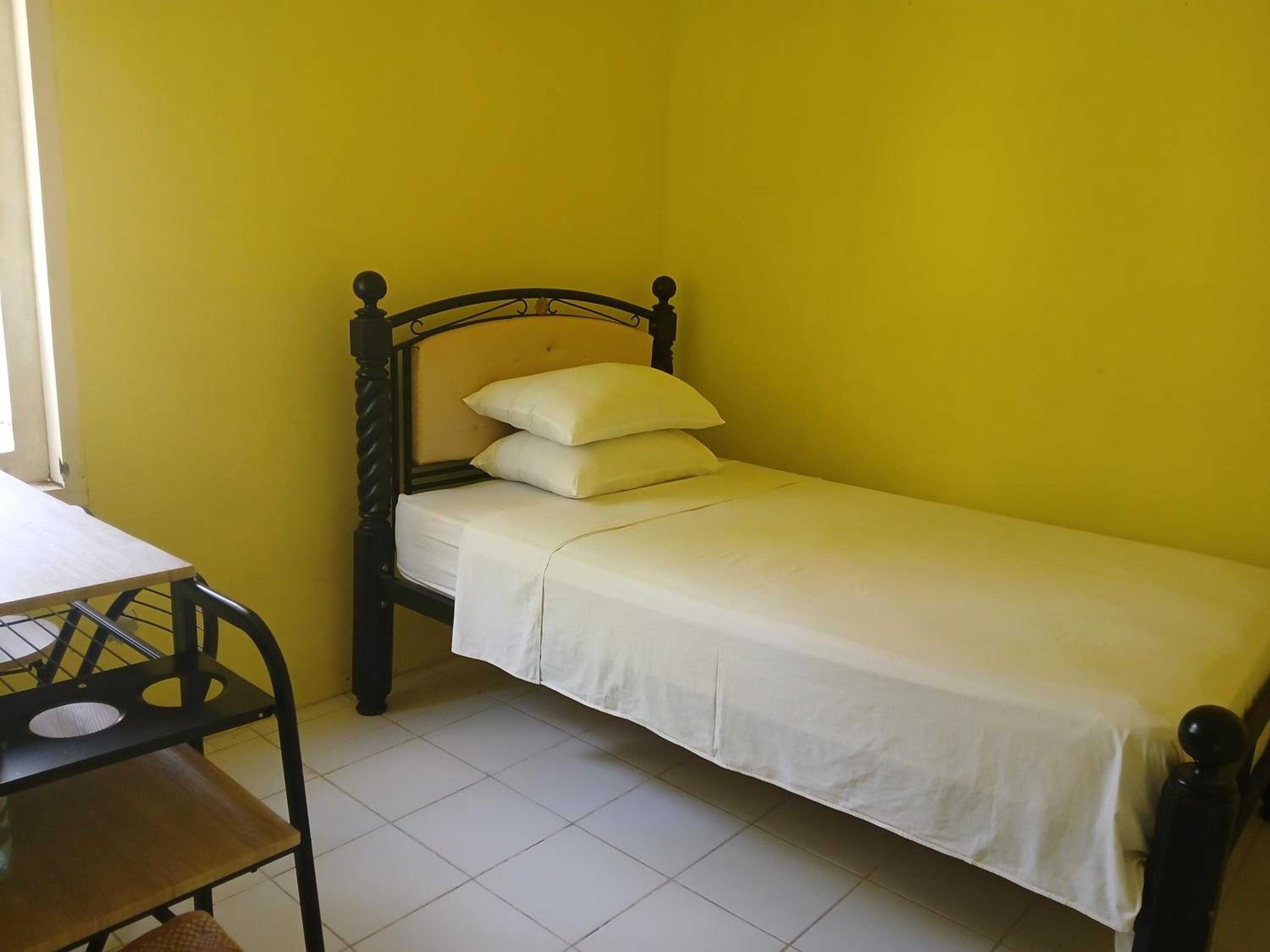 One-Bedroom House photo 1