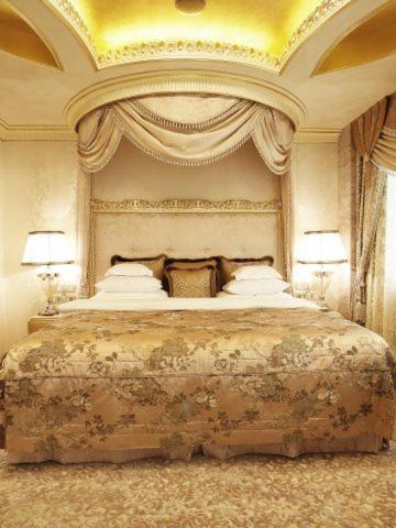 Presidential Suite photo 3