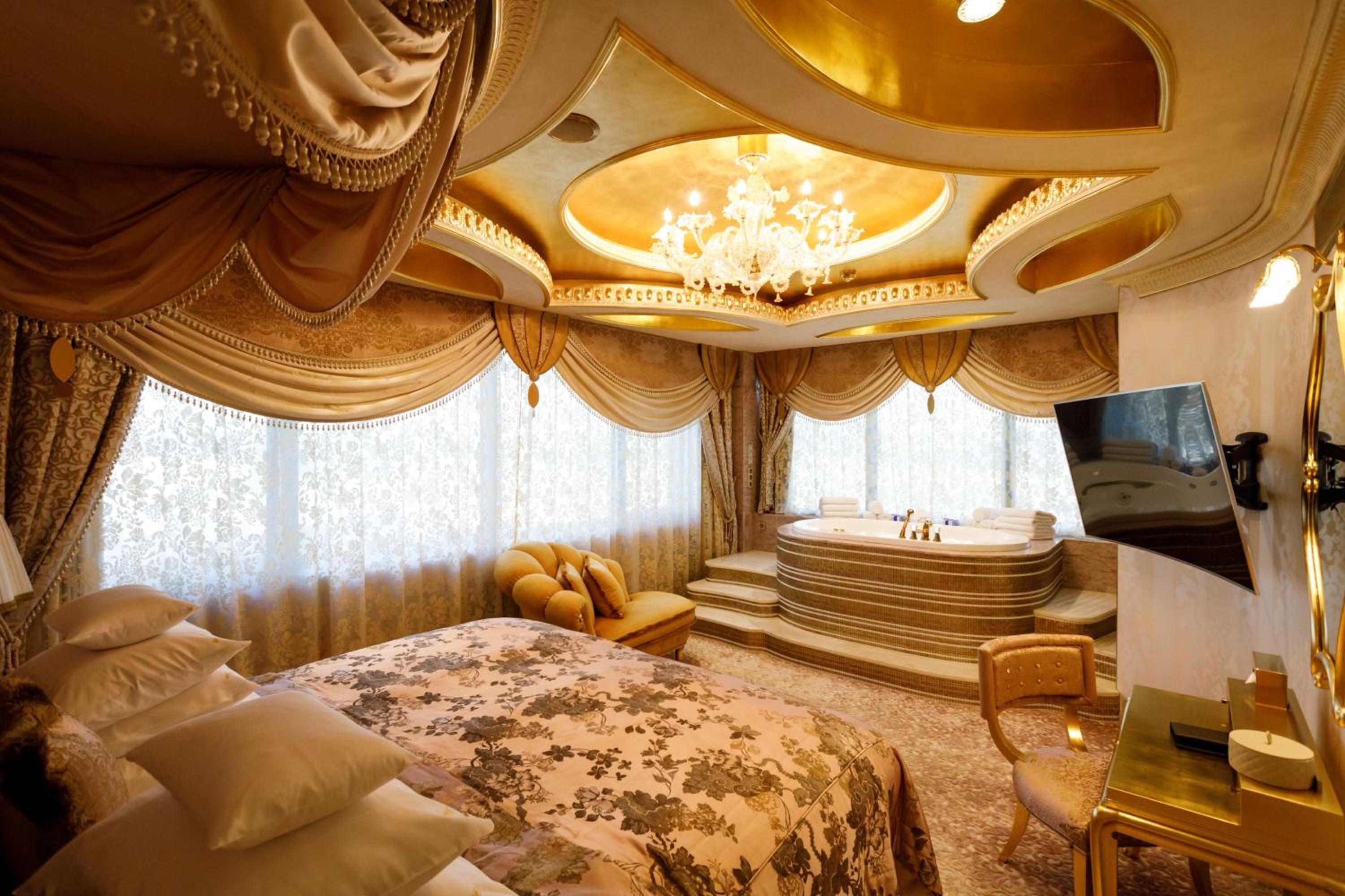 Presidential Suite photo 1