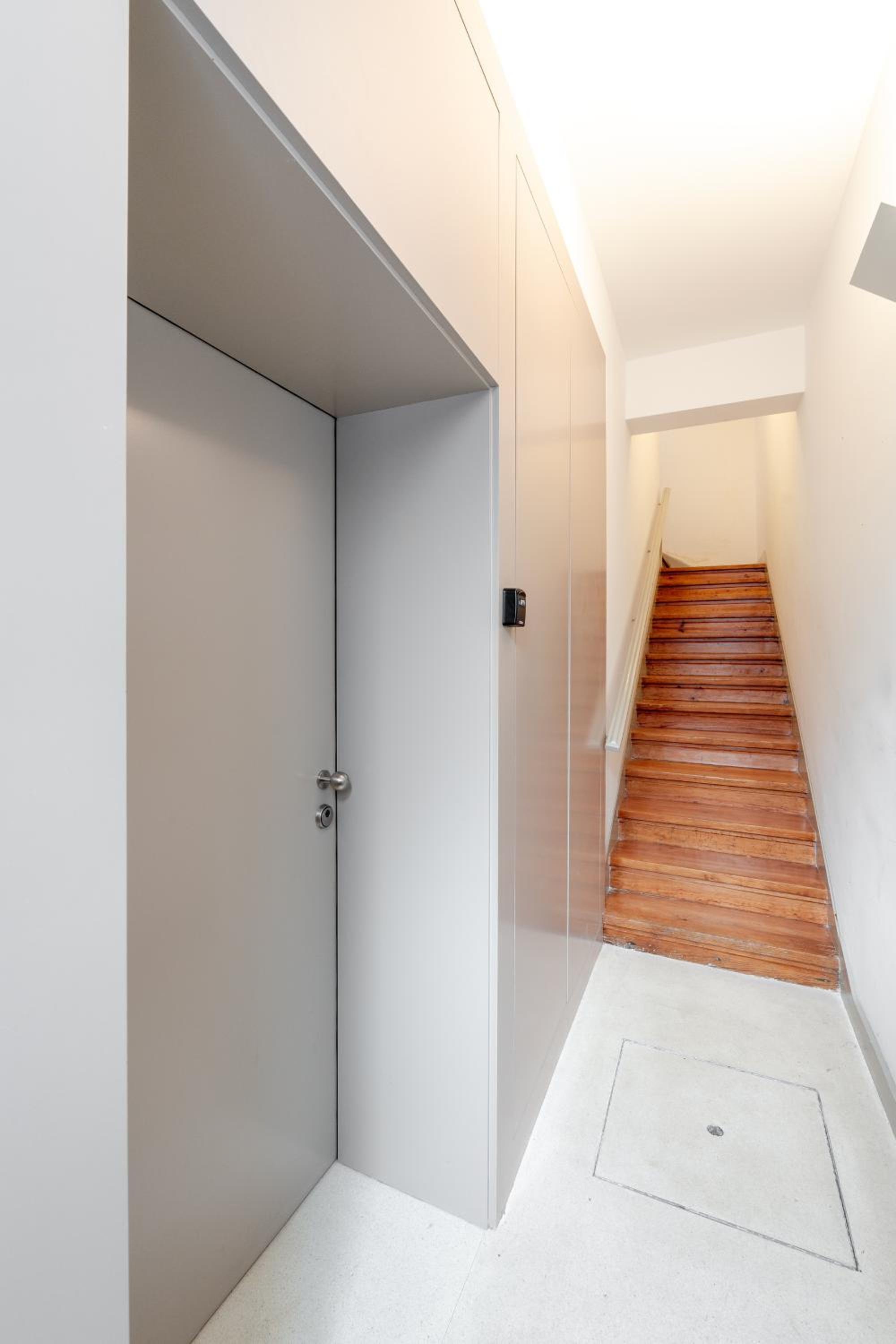 Apartment with Terrace - Photo 19