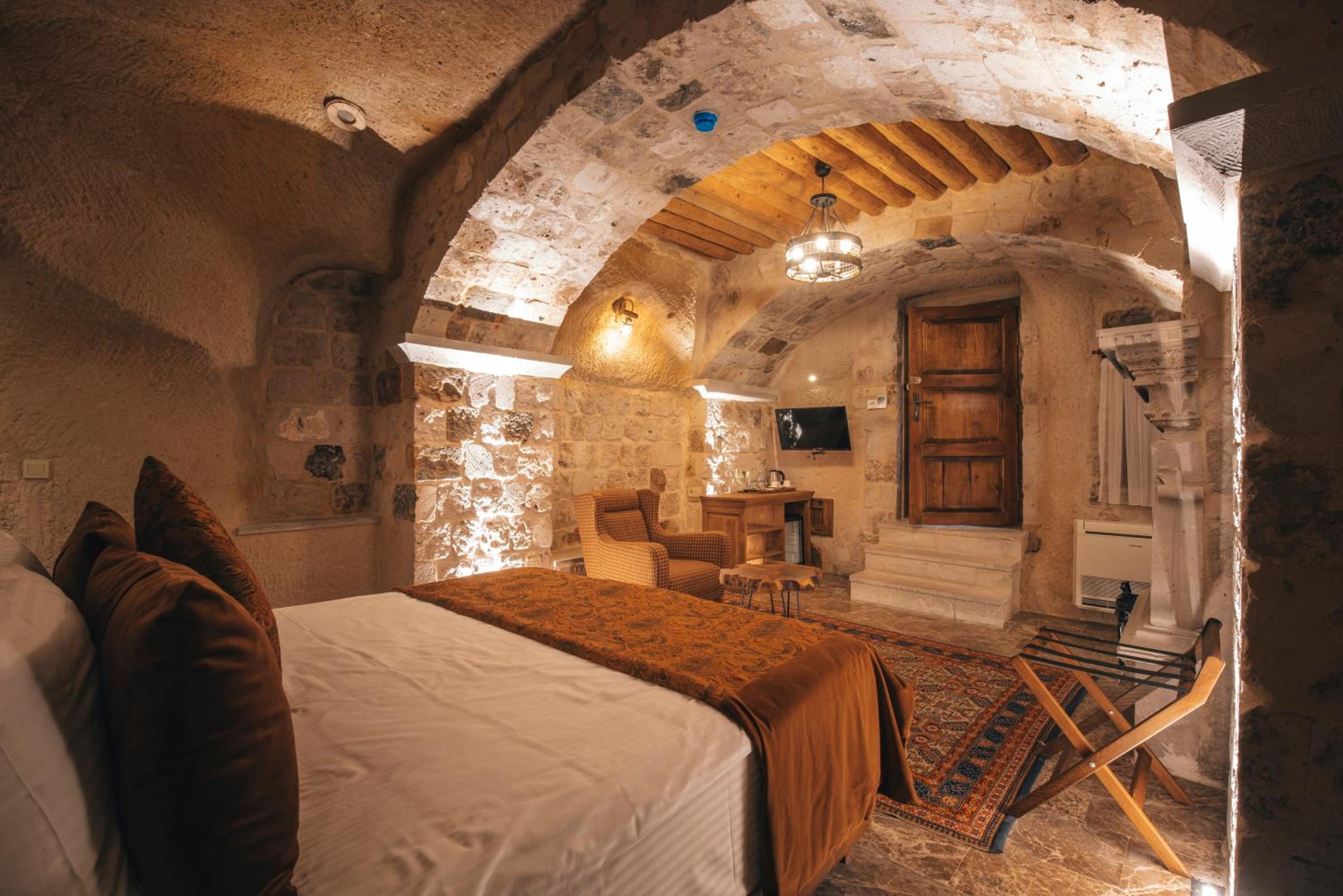Queen Room with Spa Bath - Photo 4