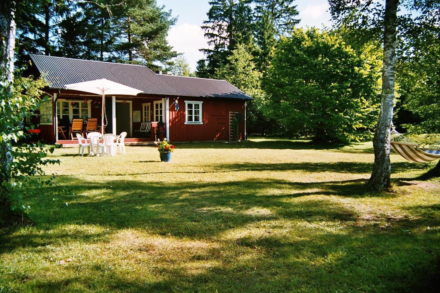 Three-Bedroom House photo 3