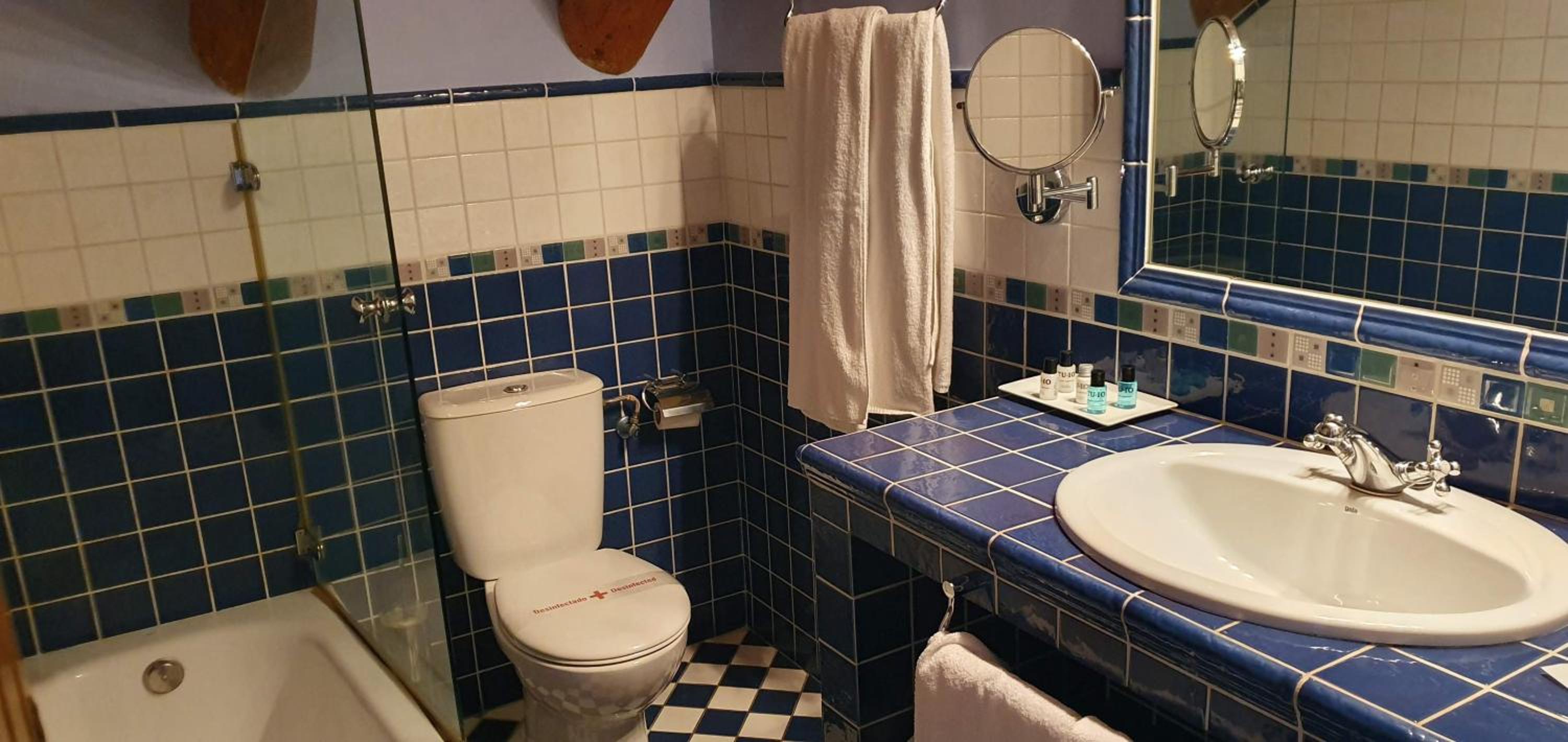 Superior Twin Room - Photo 2