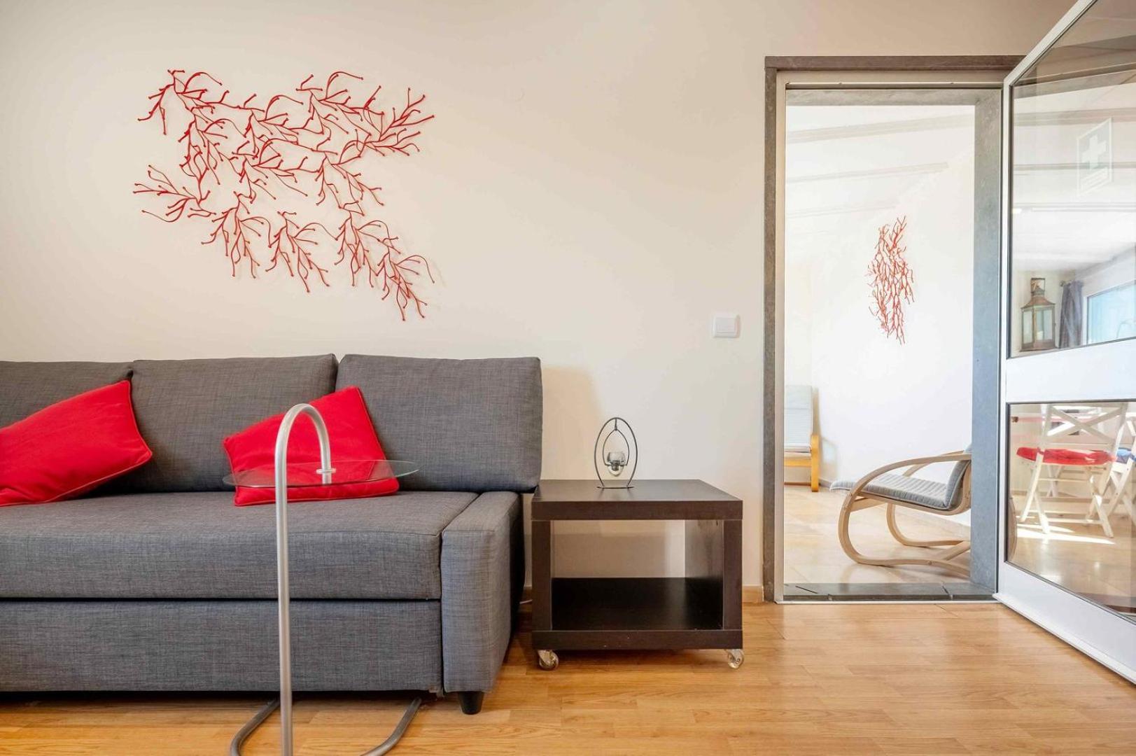 One-Bedroom House photo 2