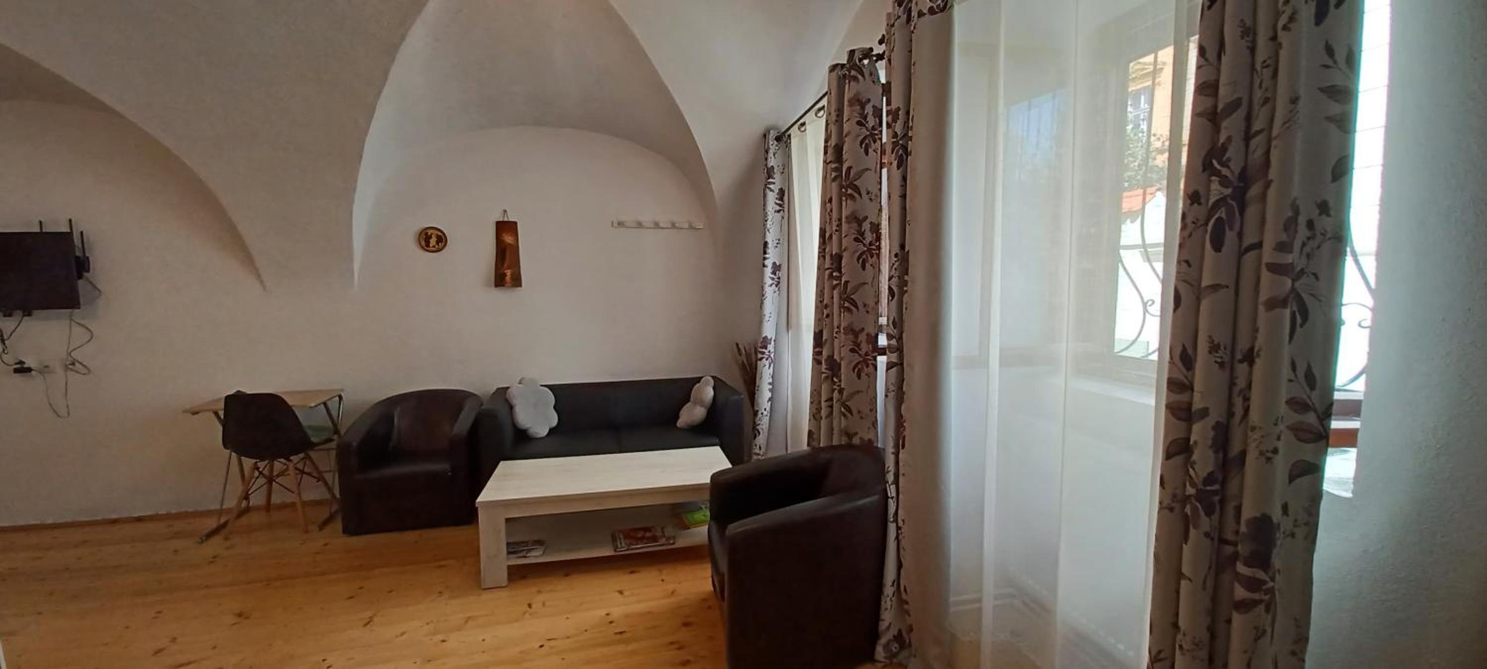 Two-Bedroom Apartment - Photo 9