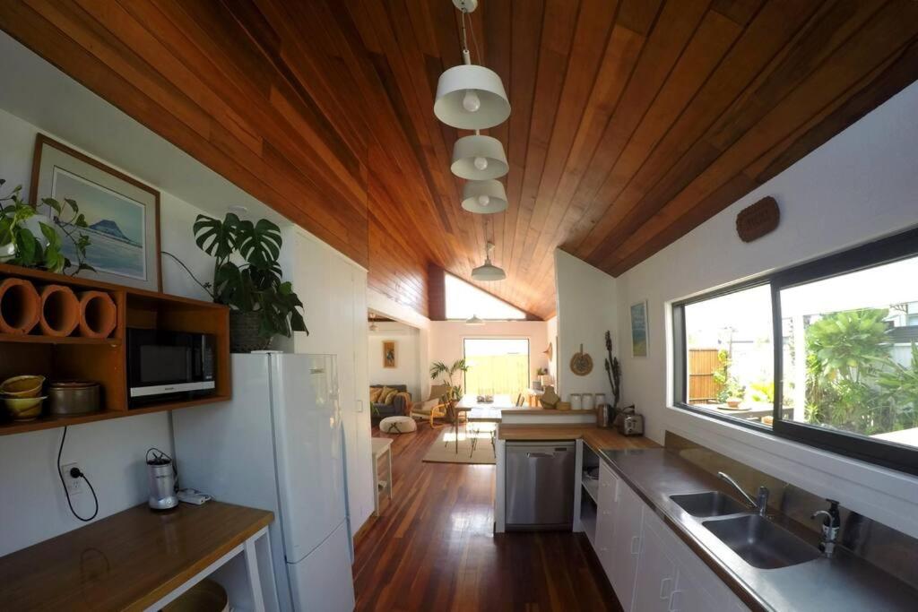 Three-Bedroom House photo 2