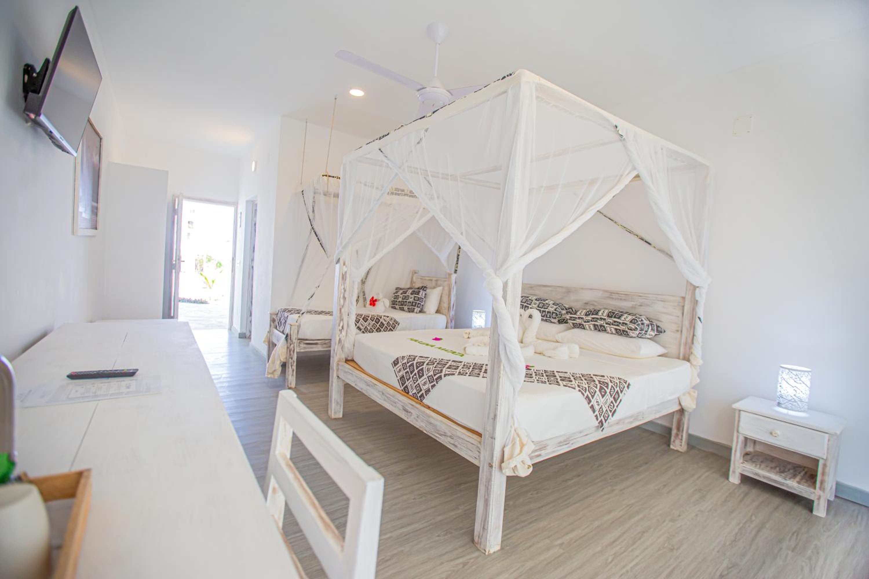 Double Room with Sea View - Photo 4