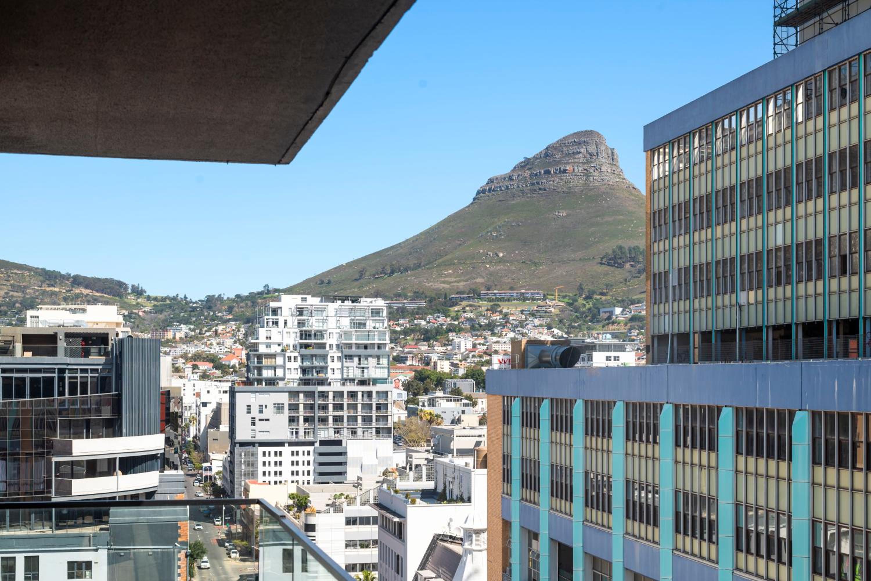 Penthouse Apartment - Photo 14