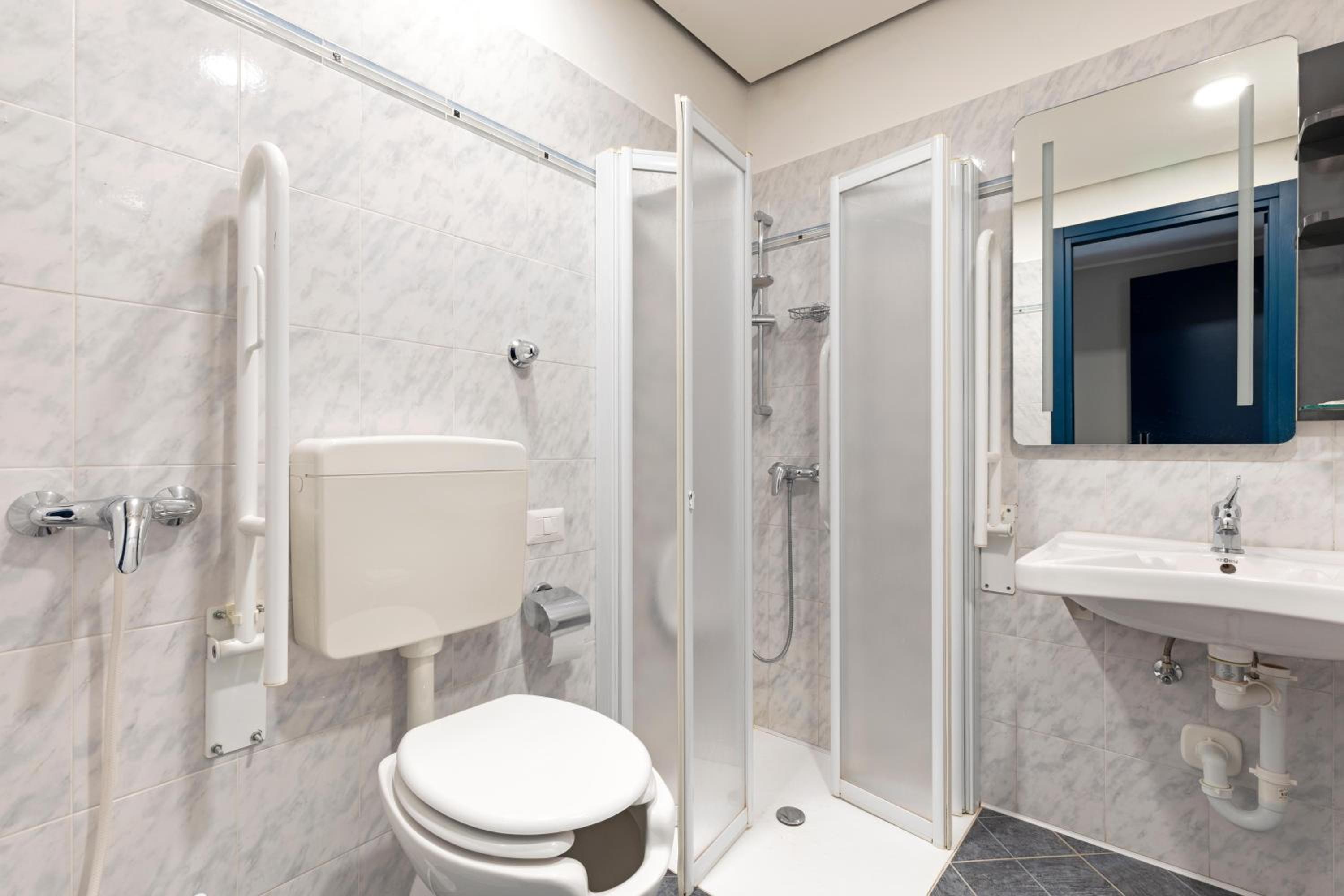 Twin Room - Disability Access