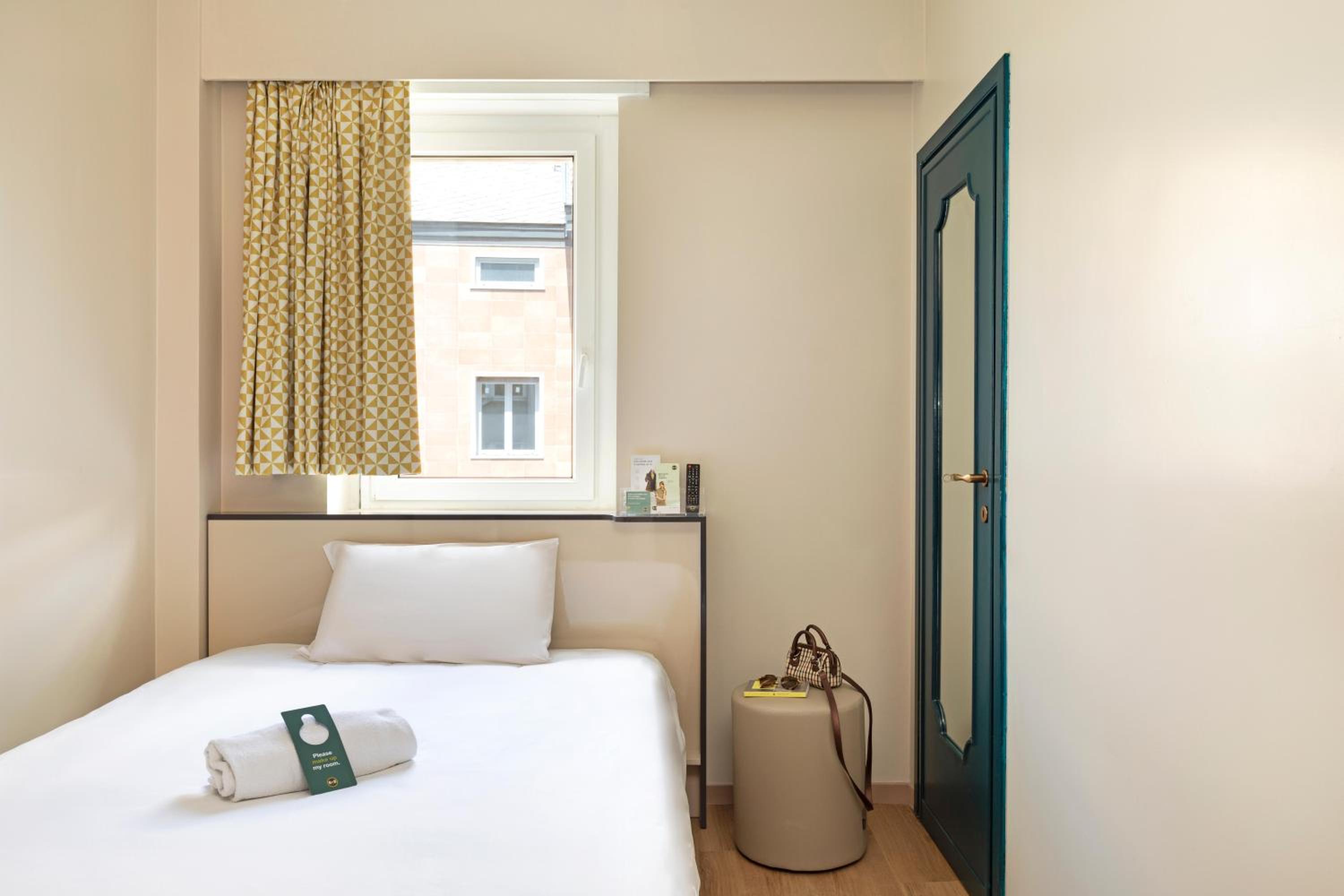 Economy Single Room