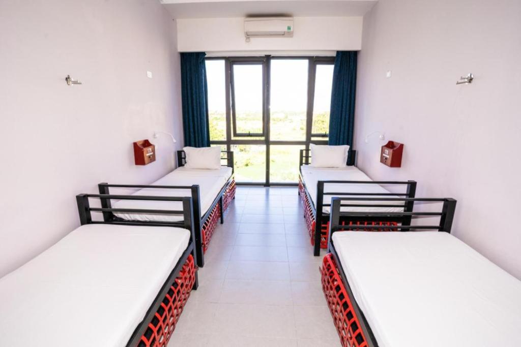Bed in 6-Bed Mixed Dormitory Room