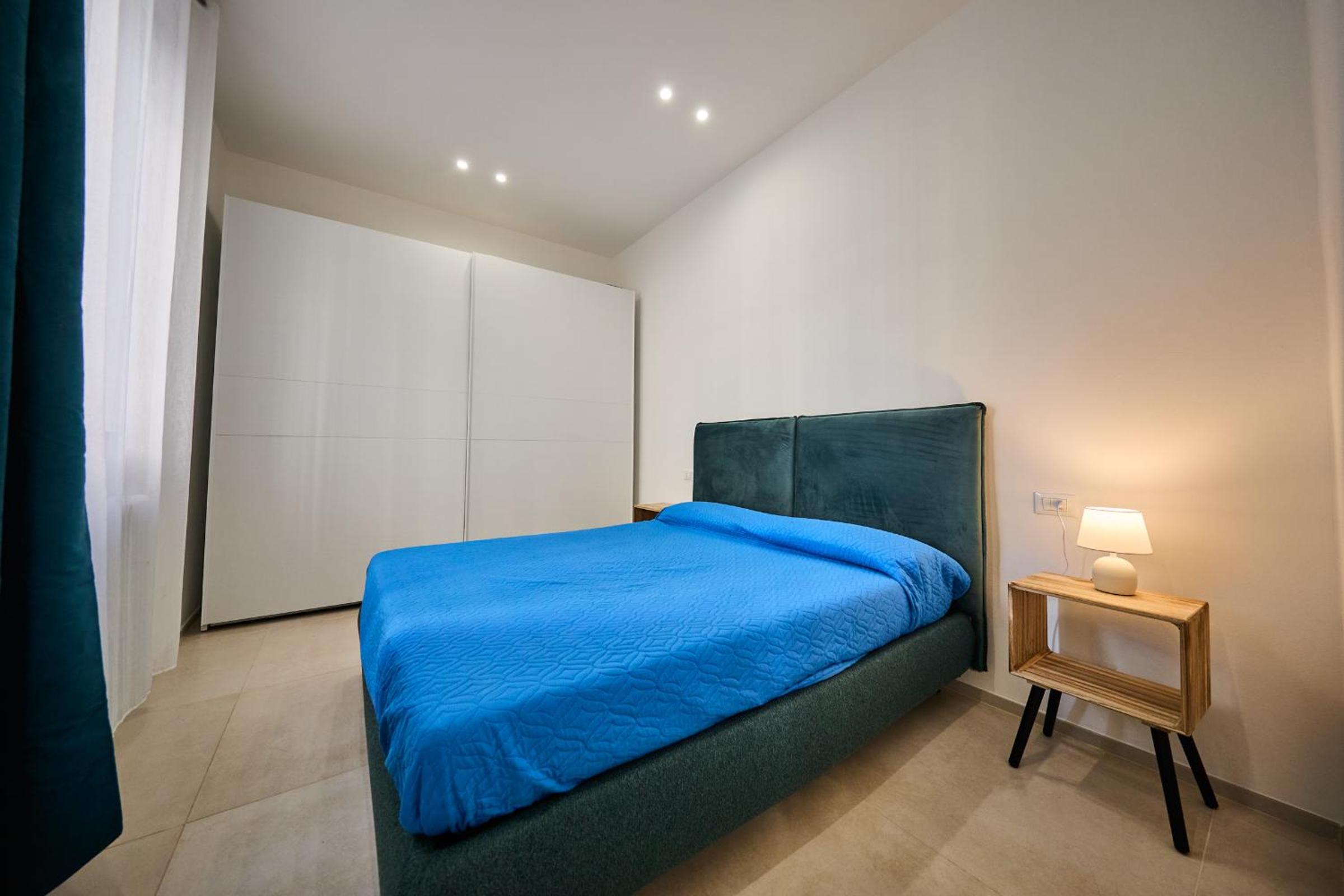 One-Bedroom Apartment photo 3