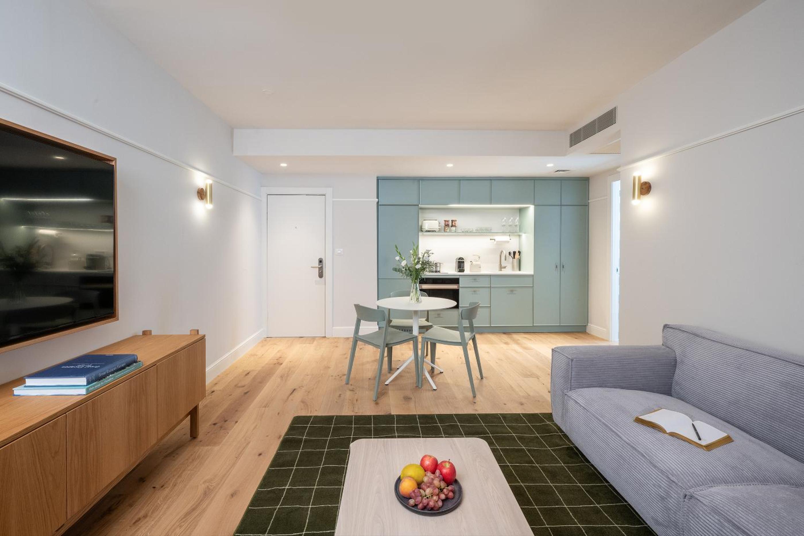 One-Bedroom Apartment - Photo 4
