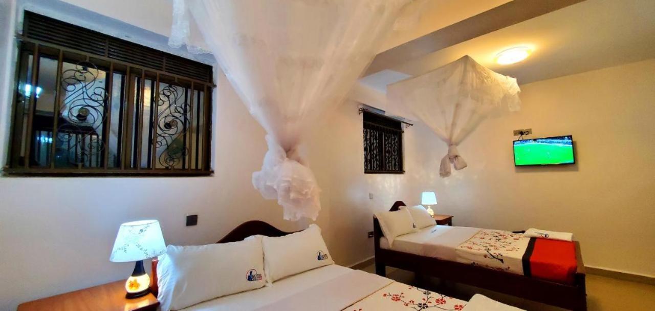 Twin Room photo 1