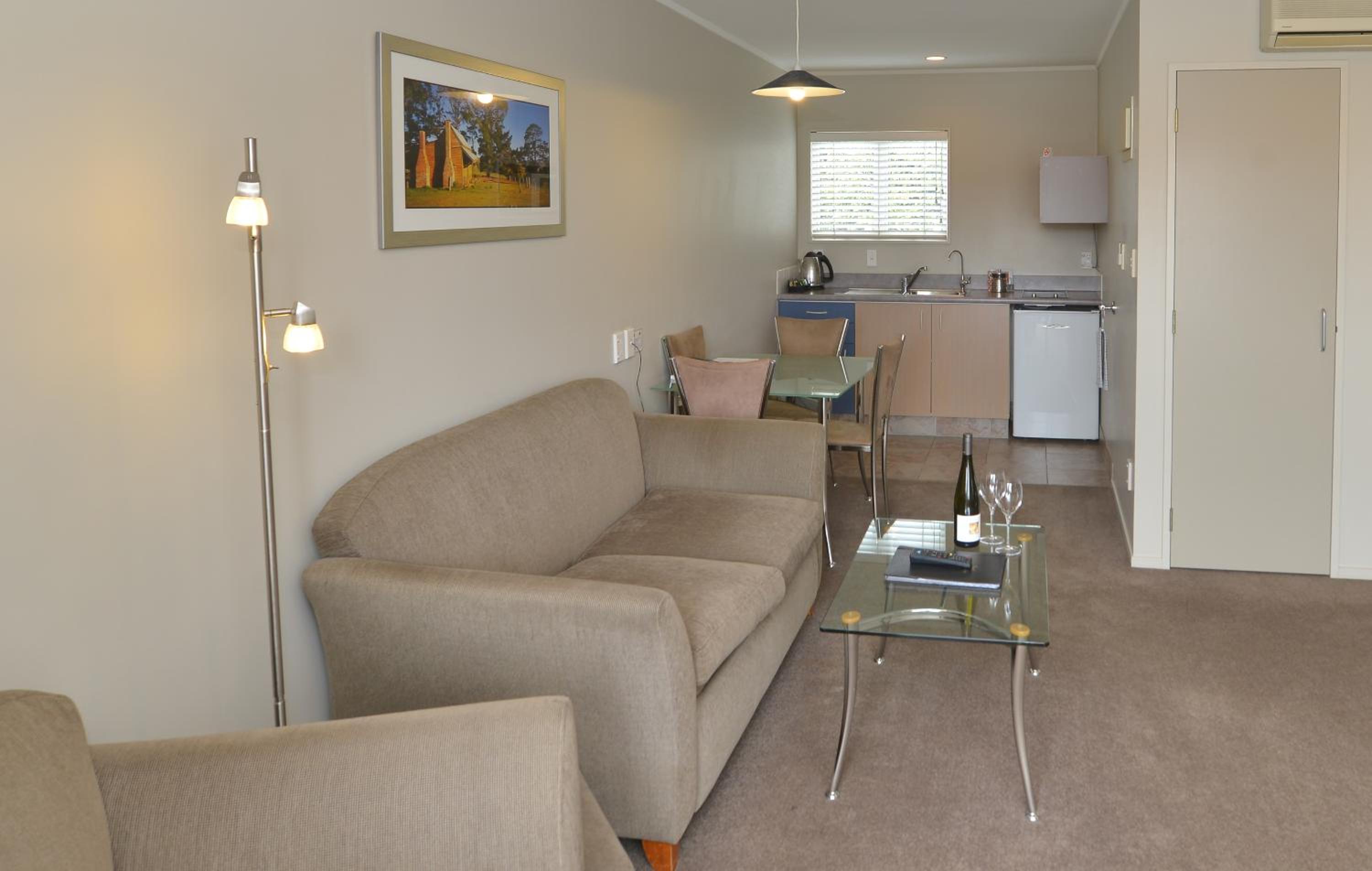 One Bedroom Family Apartment  photo 2