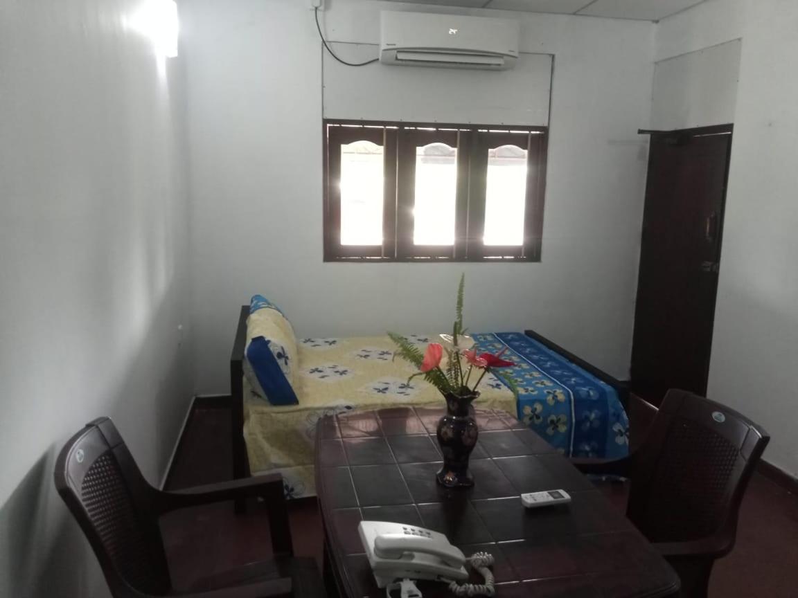 Budget Double Room photo 3