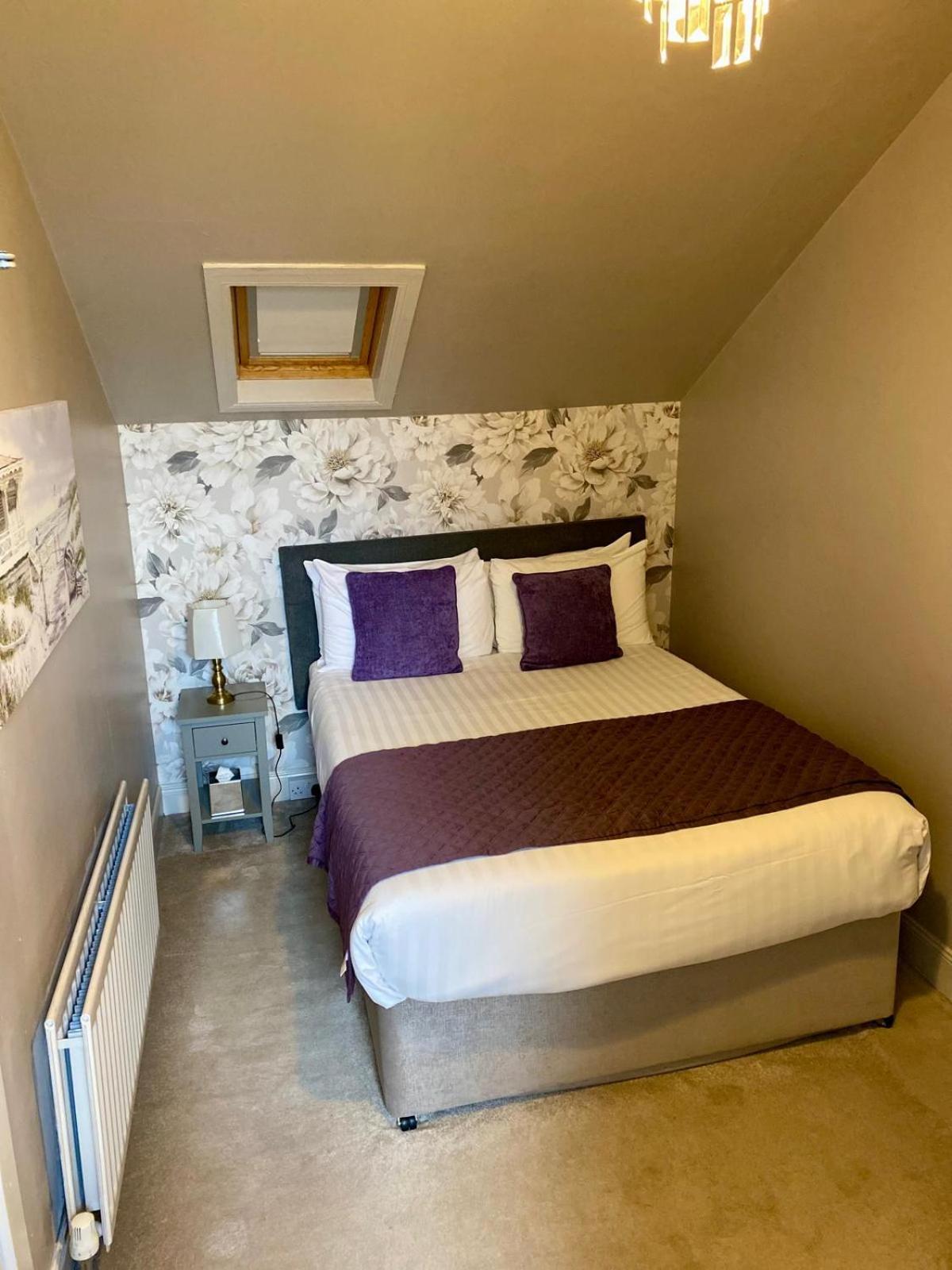 Small Double Room photo 2