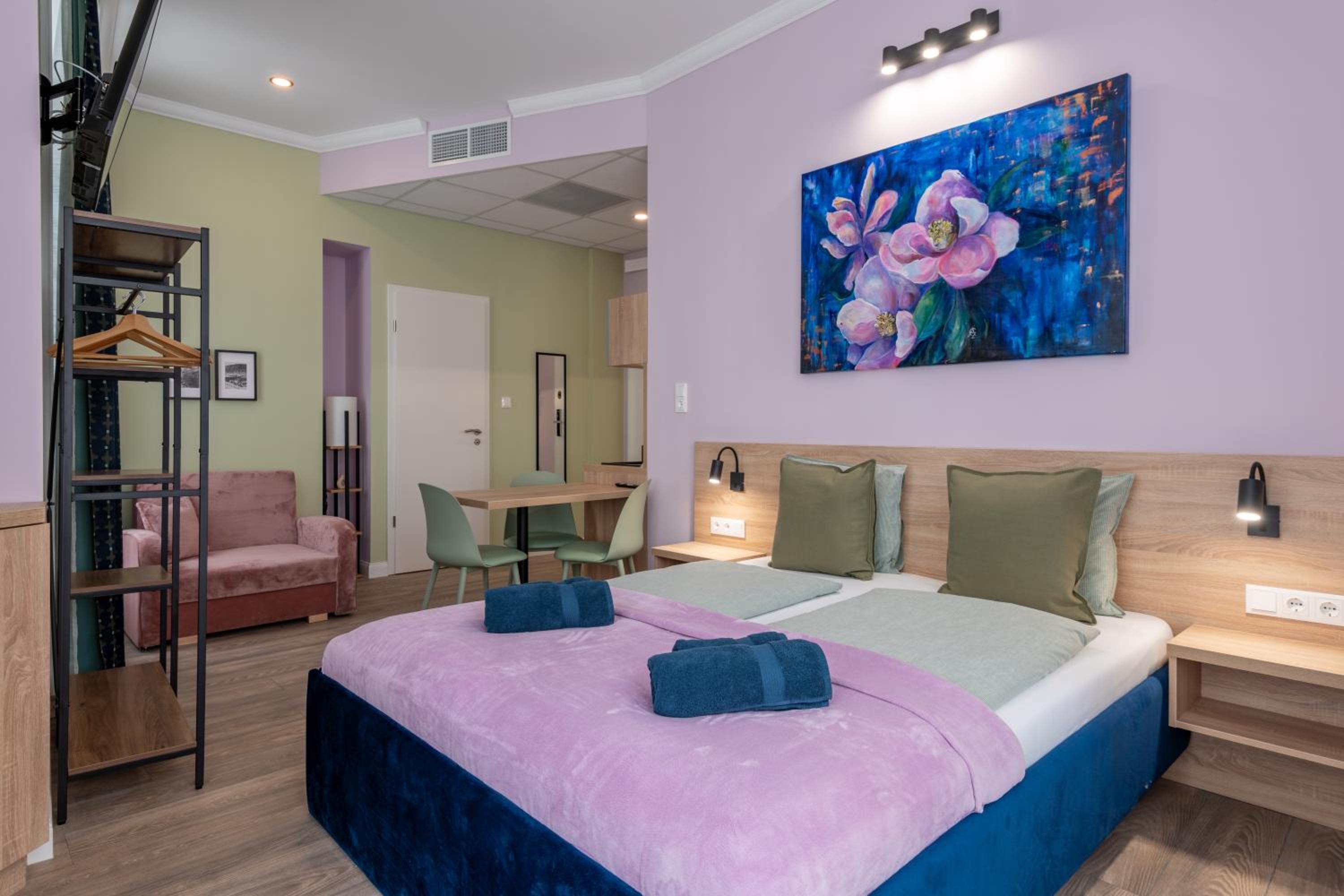 Deluxe Apartment