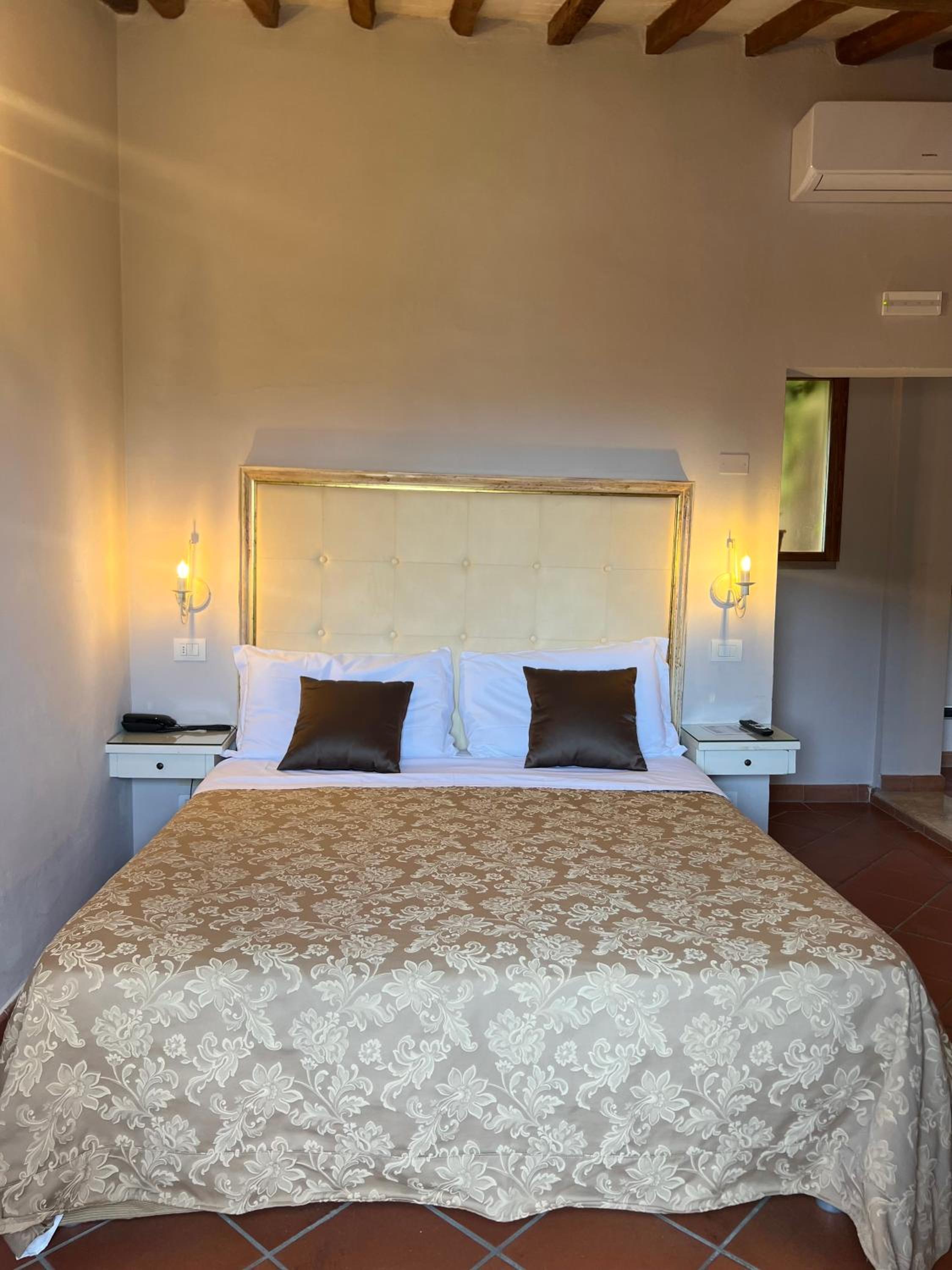 Triple Room - Photo 8