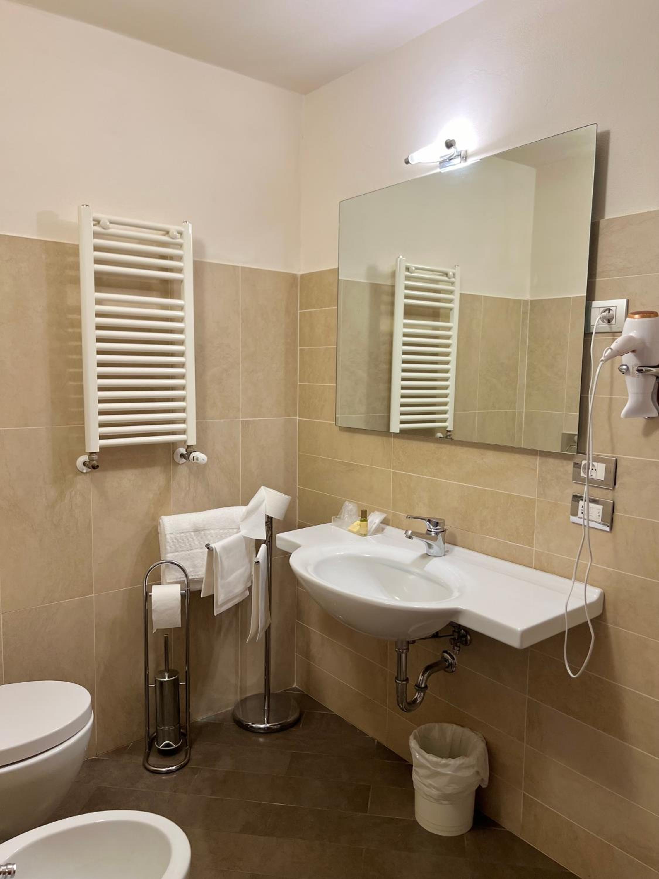Double Room with Countryside View - Photo 12