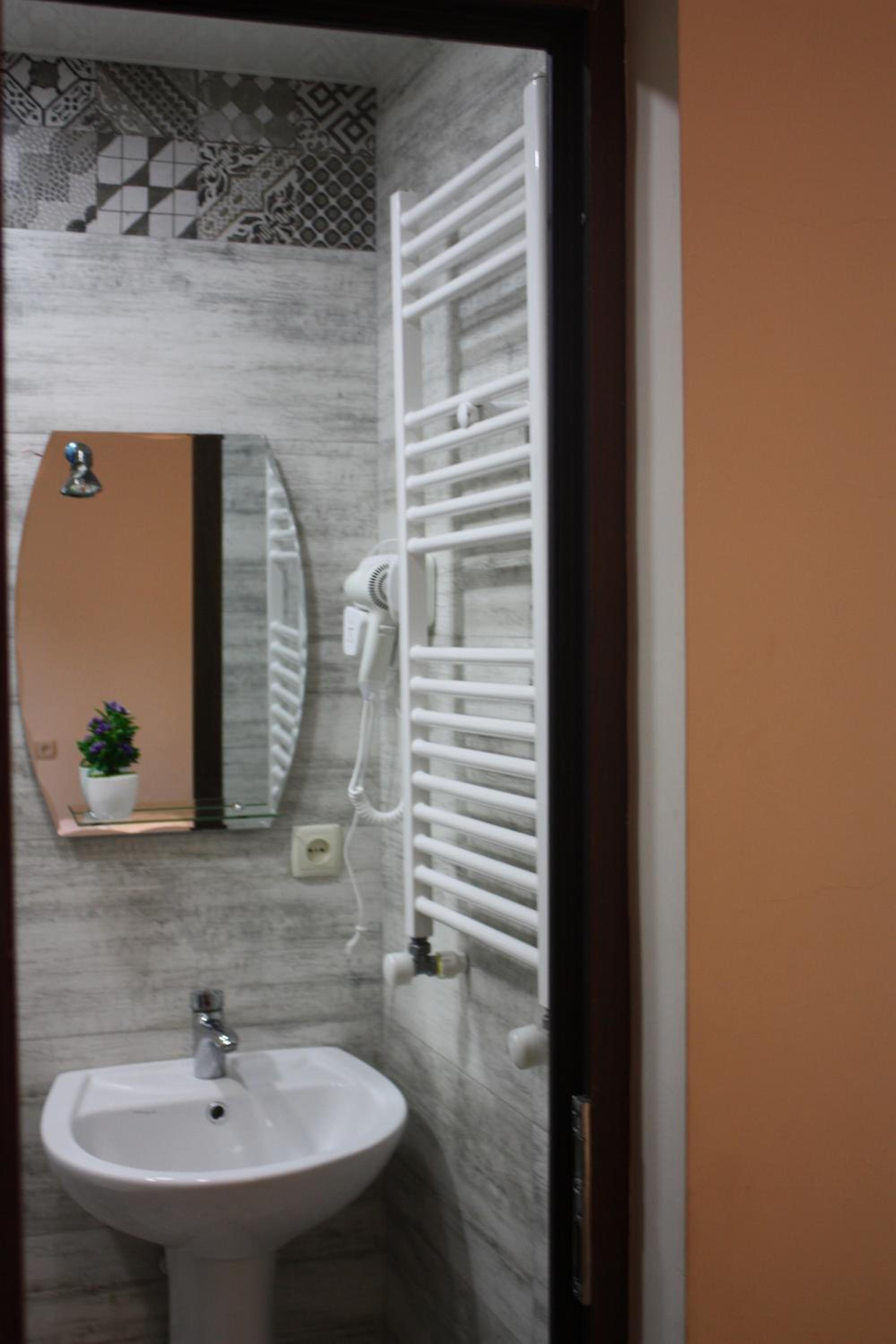 Basic Triple Room