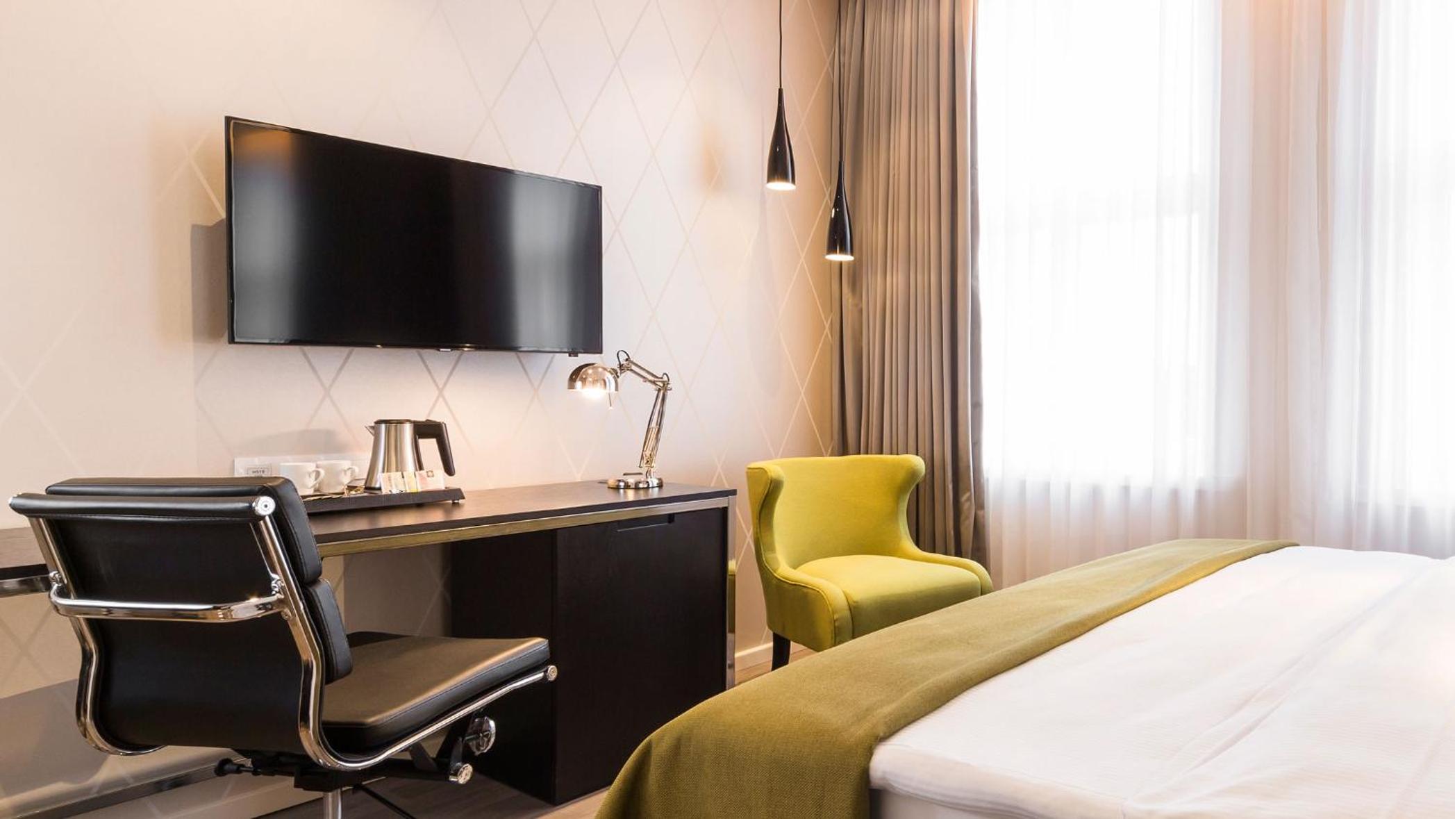 Available room