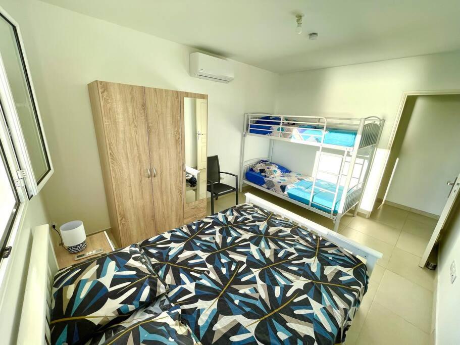Three-Bedroom Villa photo 2