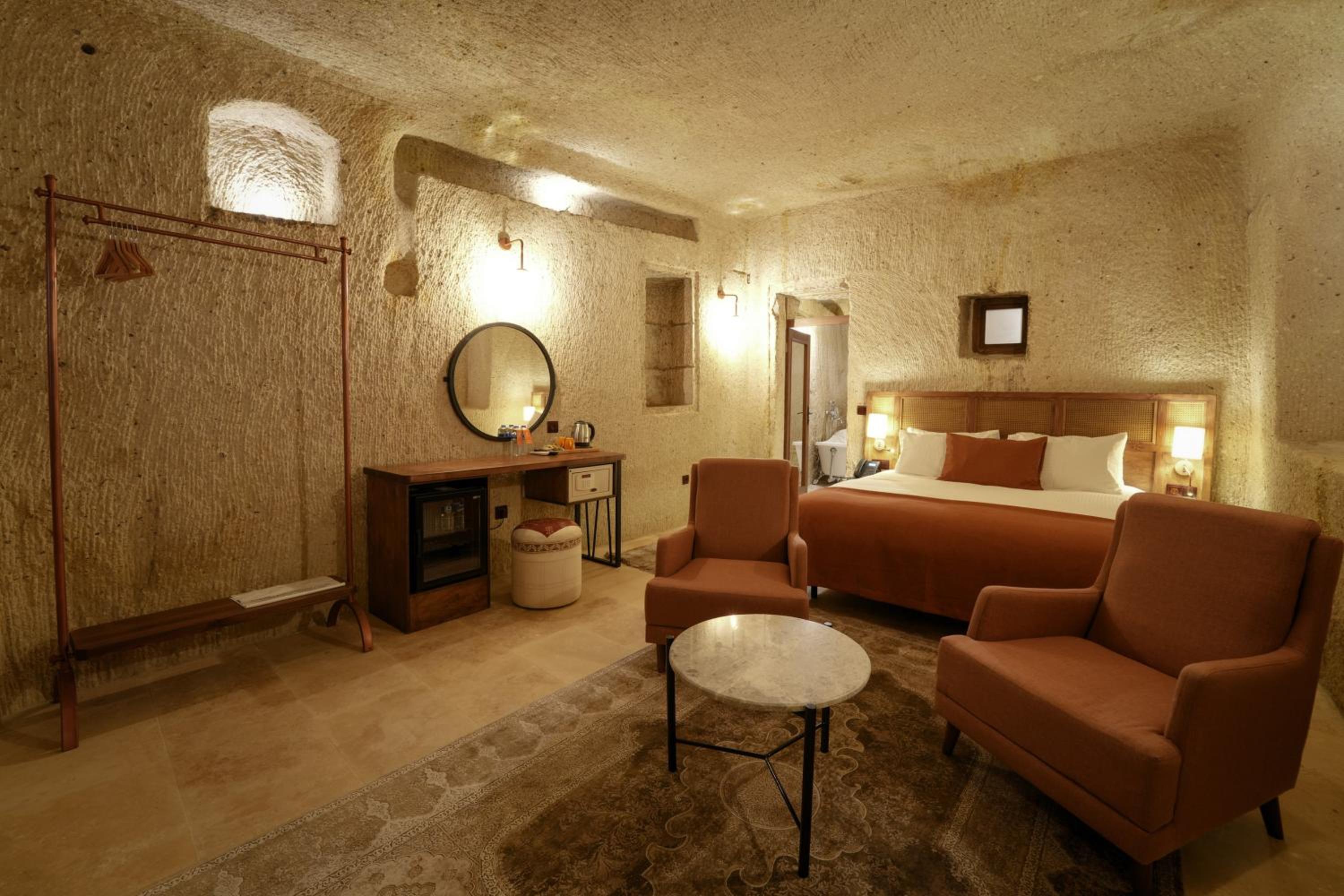 Deluxe Room - Photo 43