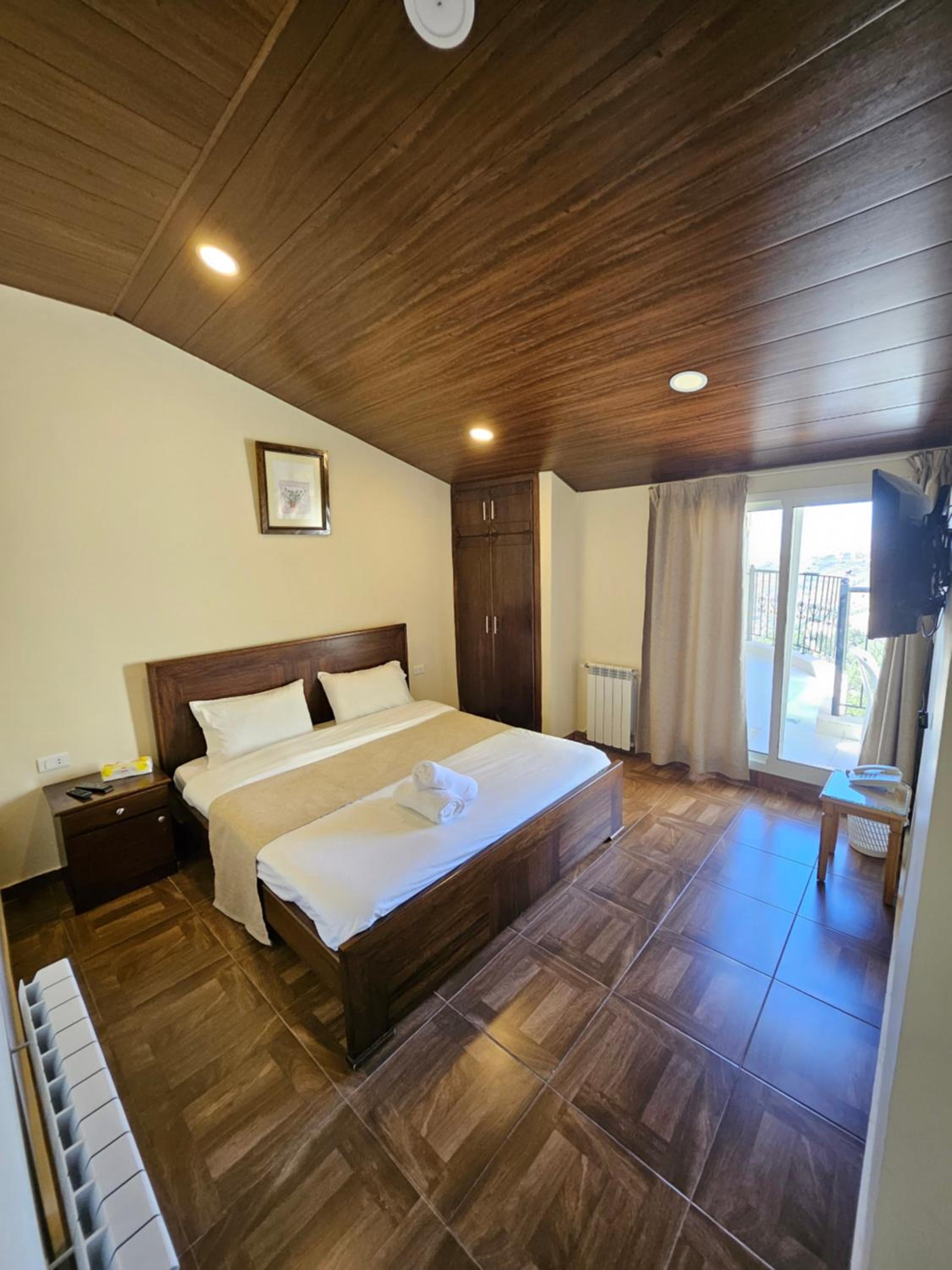 Deluxe Double Room photo 3
