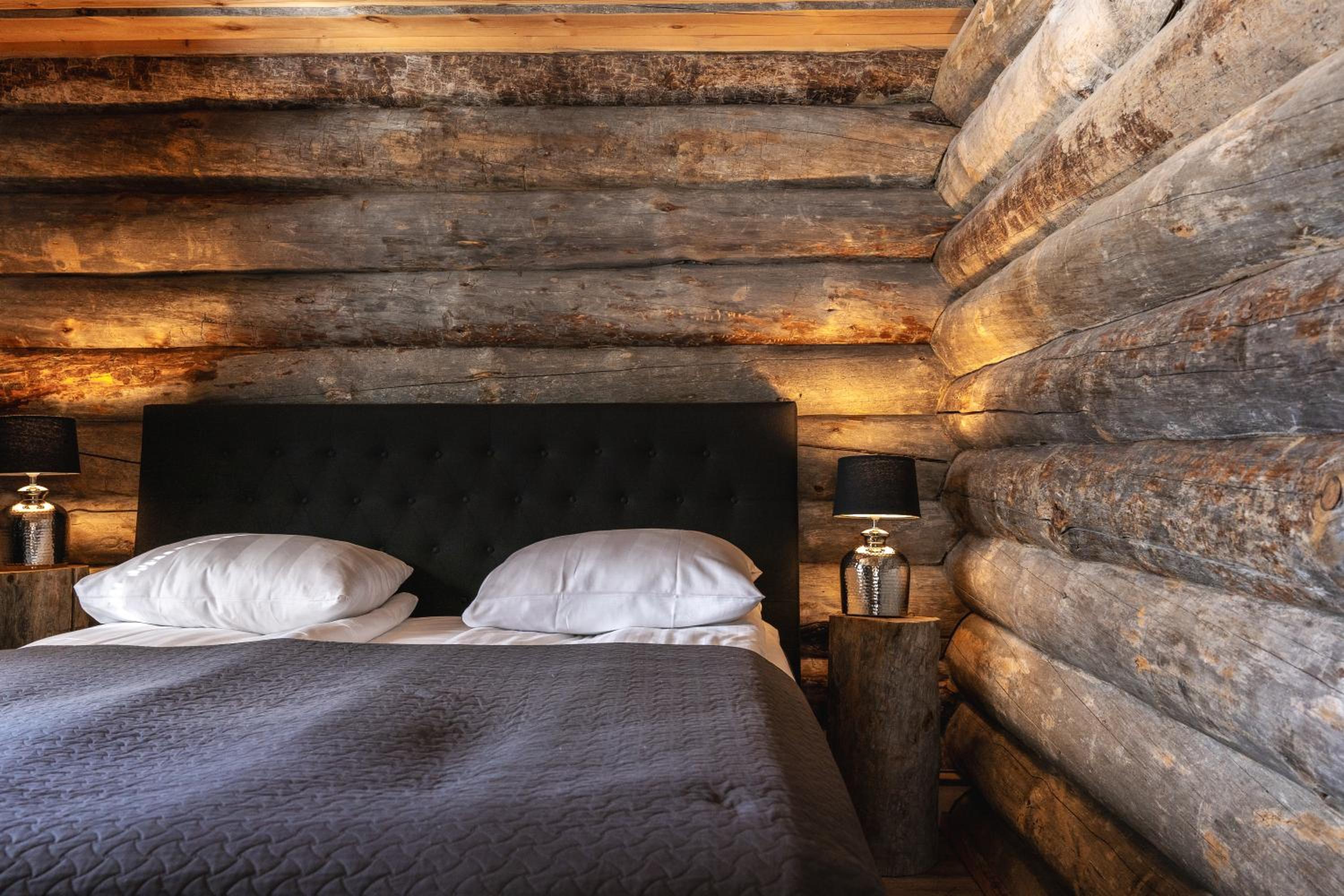 Riverside Log Cabin photo 3