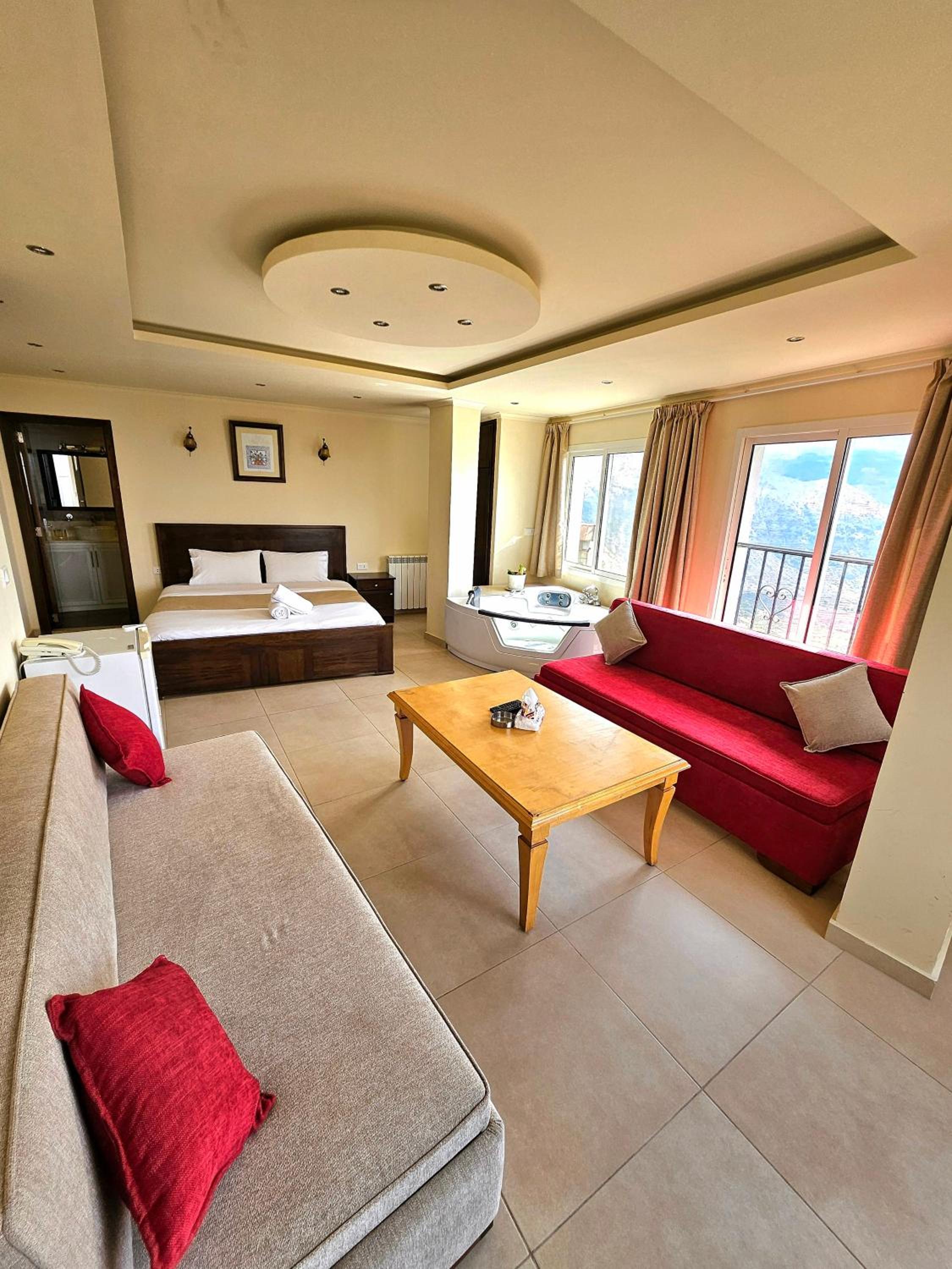 King Suite with Spa Bath photo 2
