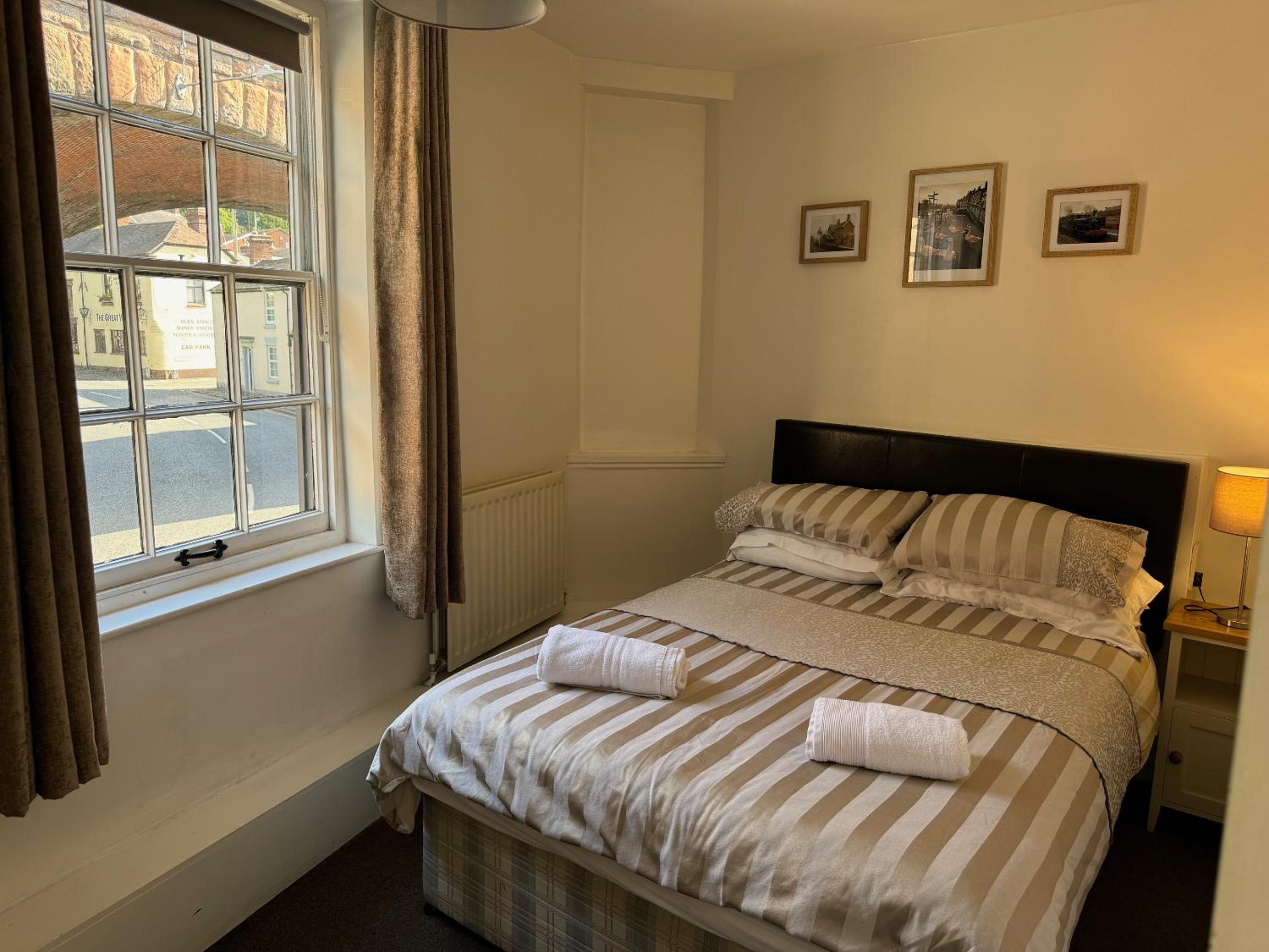 Double Room with Private Bathroom photo 3