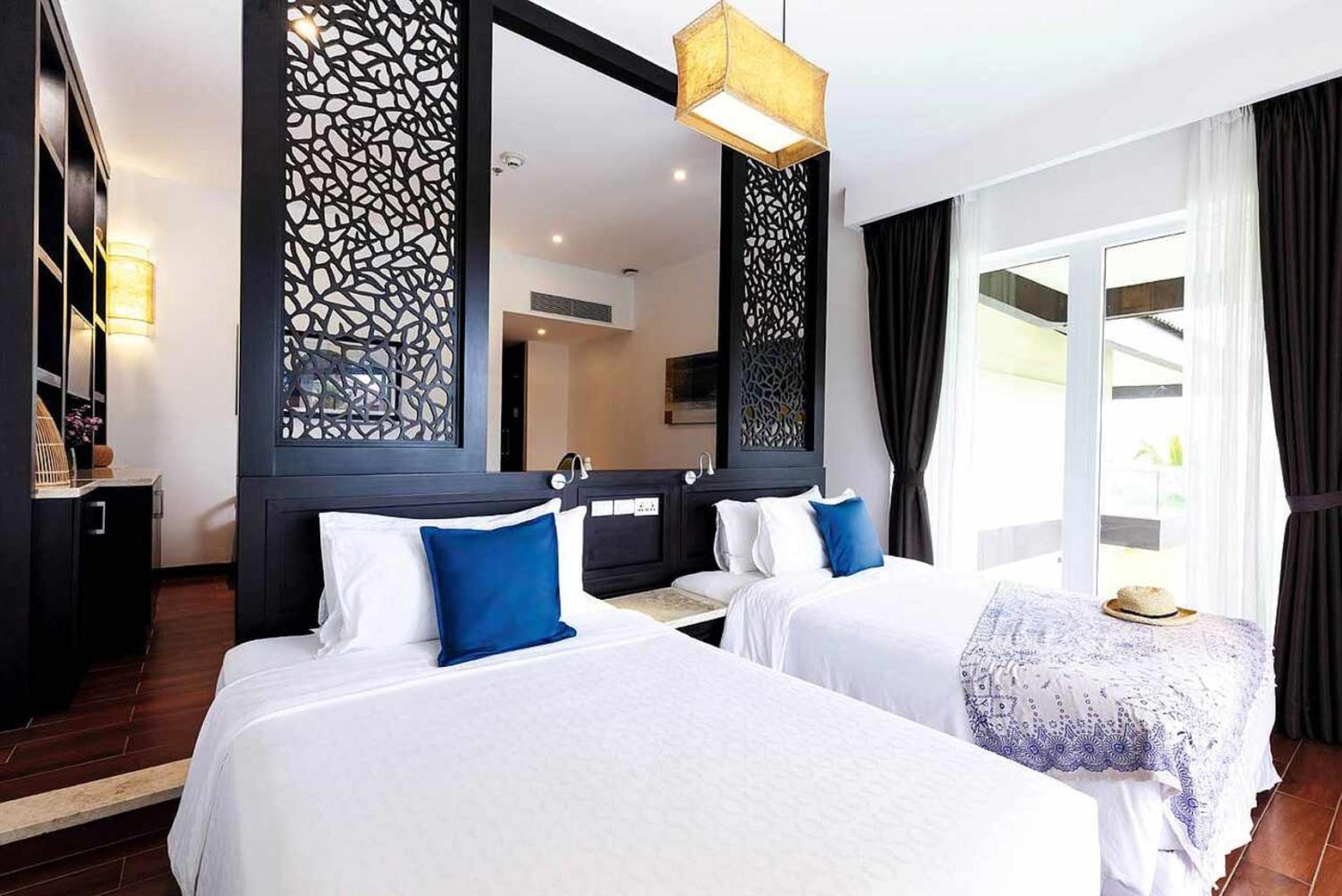 Junior Suite with Garden View photo 2
