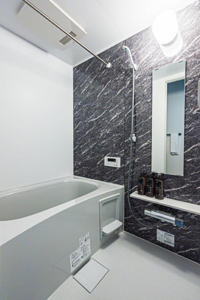 Two-Bedroom Apartment with Balcony photo 2