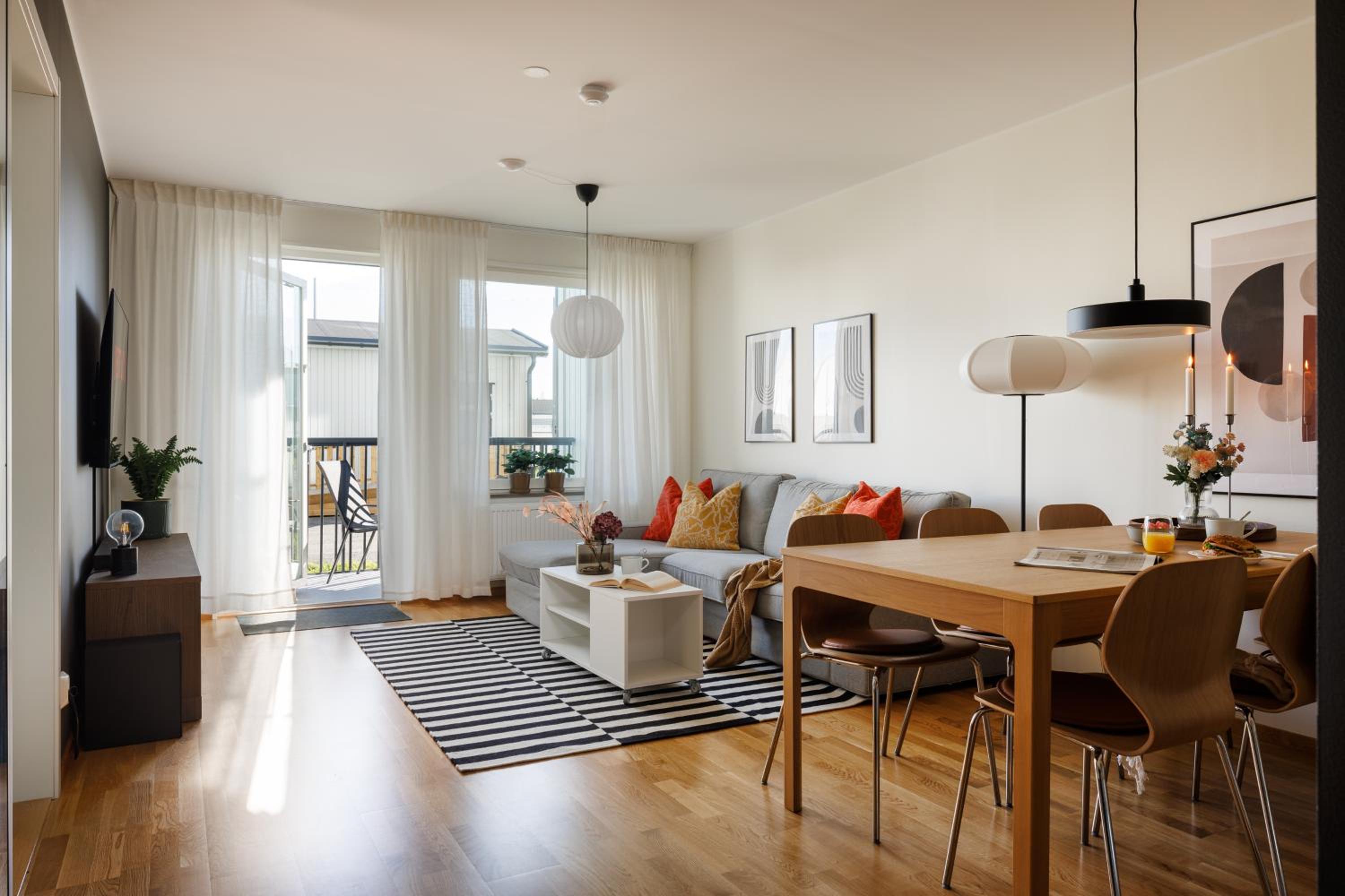 Three-Bedroom Apartment photo 1