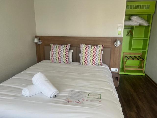 Standard Double Room with One Single Bed - Up to Ten Years - Photo 3