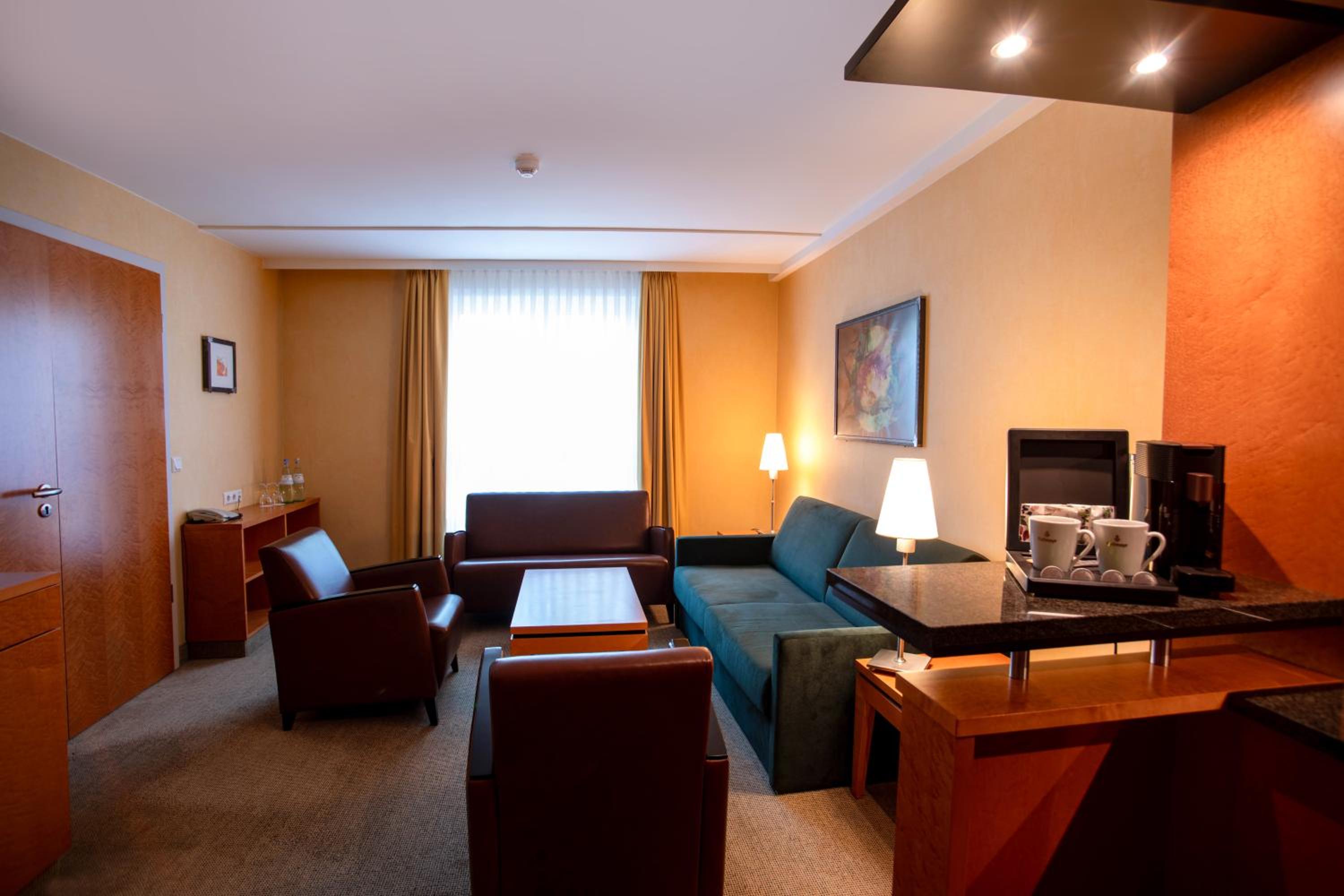 Family Room - Photo 15