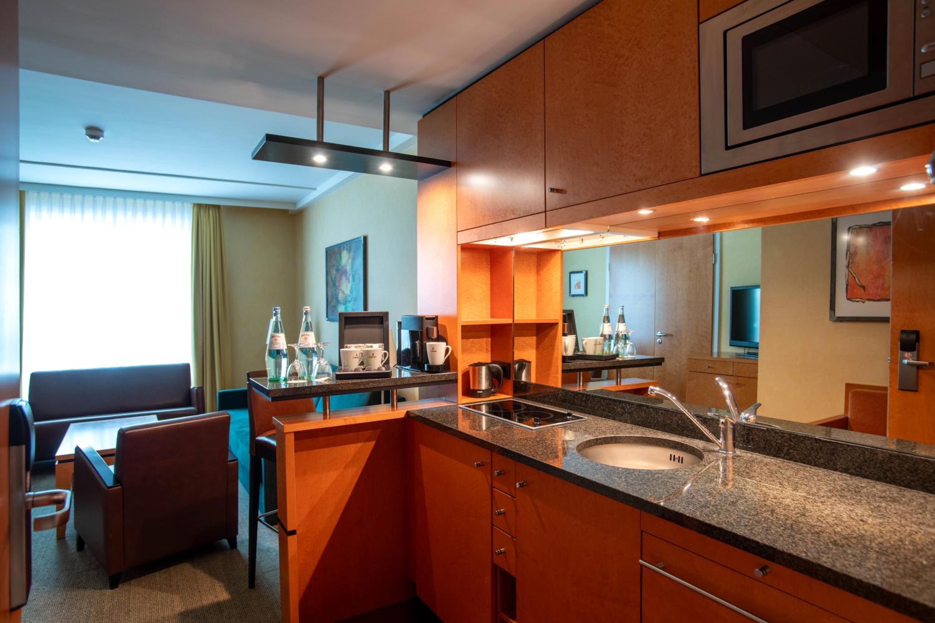 Family Room - Photo 19