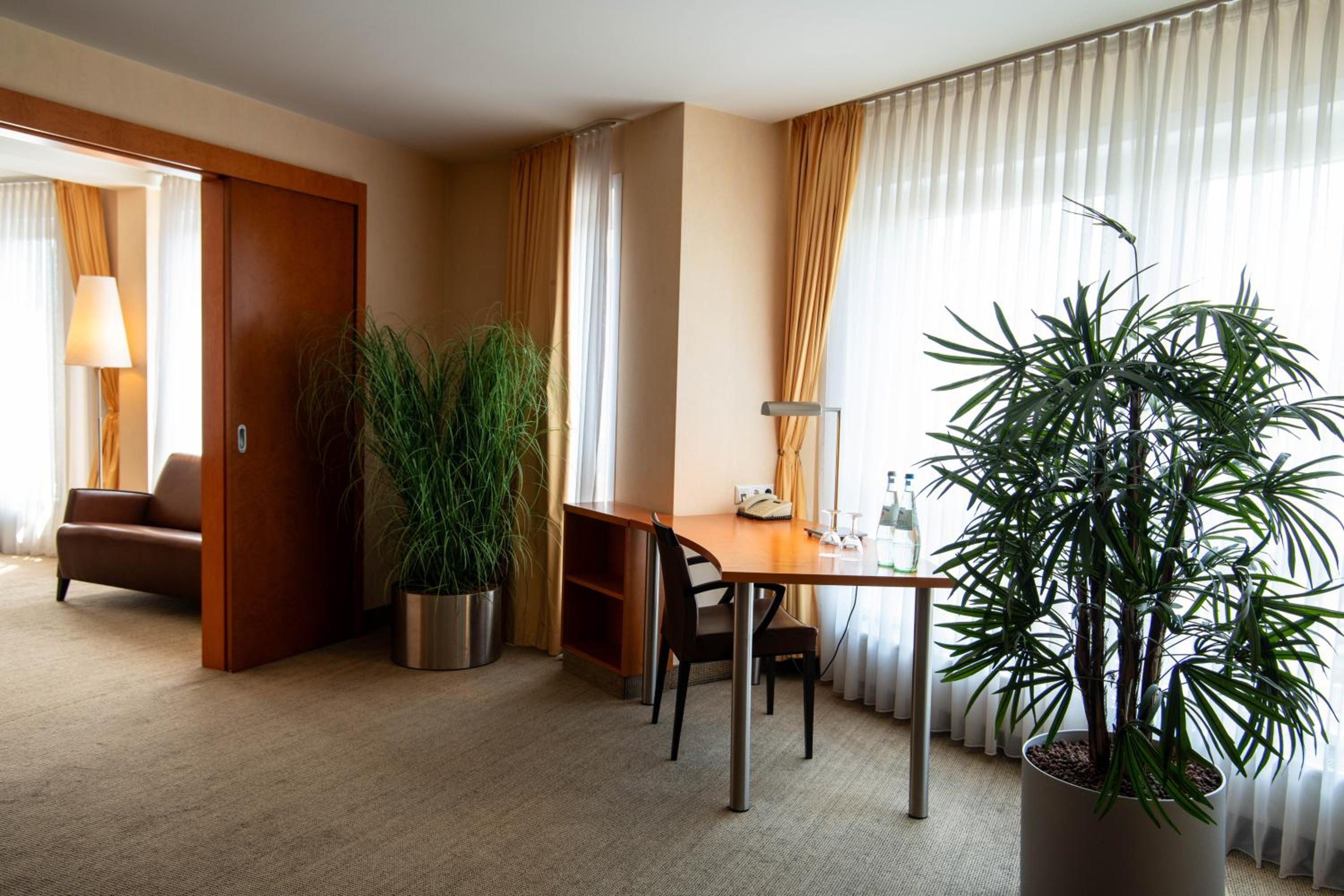 Family Room - Photo 12