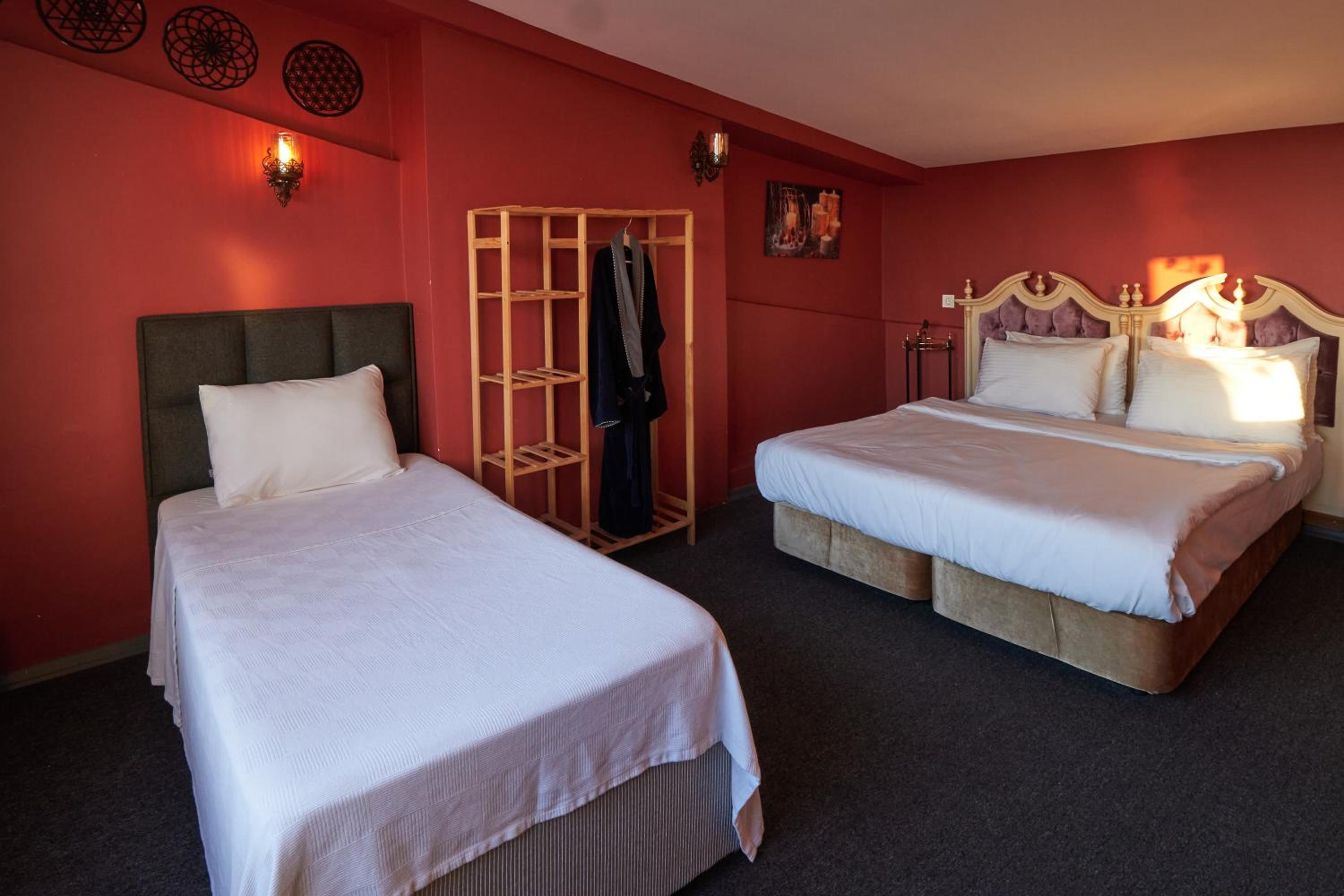 Triple Room With Terrace photo 2