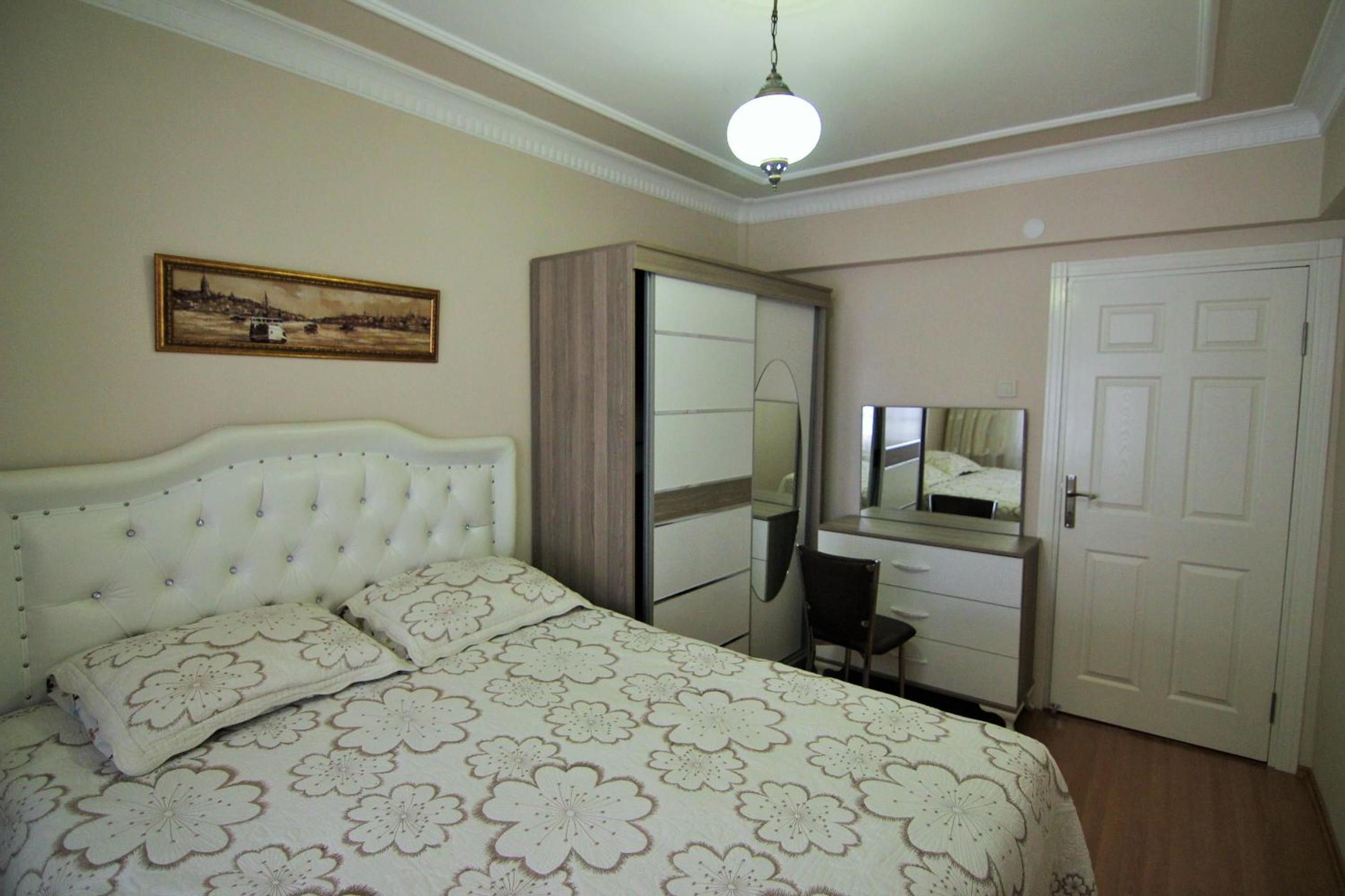 Deluxe Apartment photo 2
