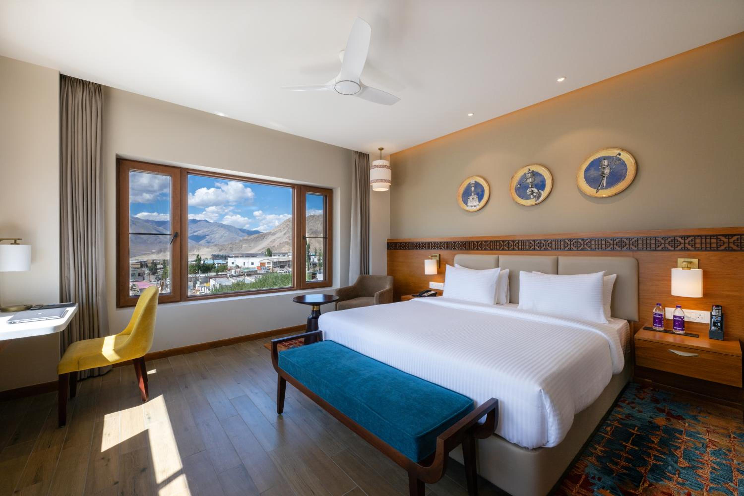 King Room with Mountain View