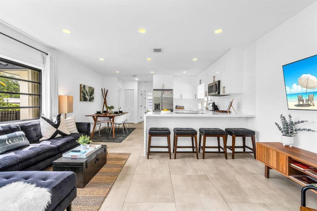 Three-Bedroom House photo 1
