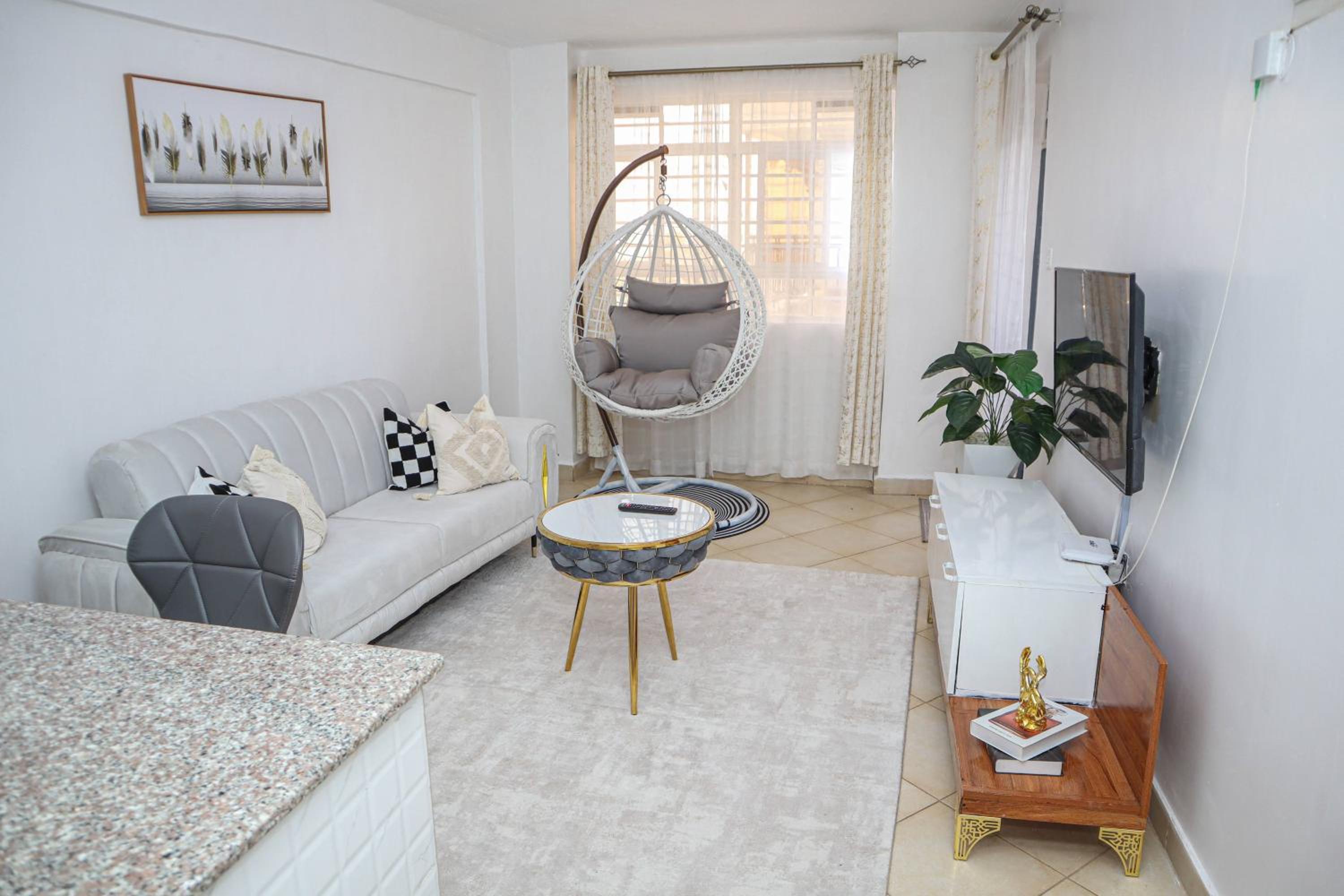 One-Bedroom Apartment photo 1