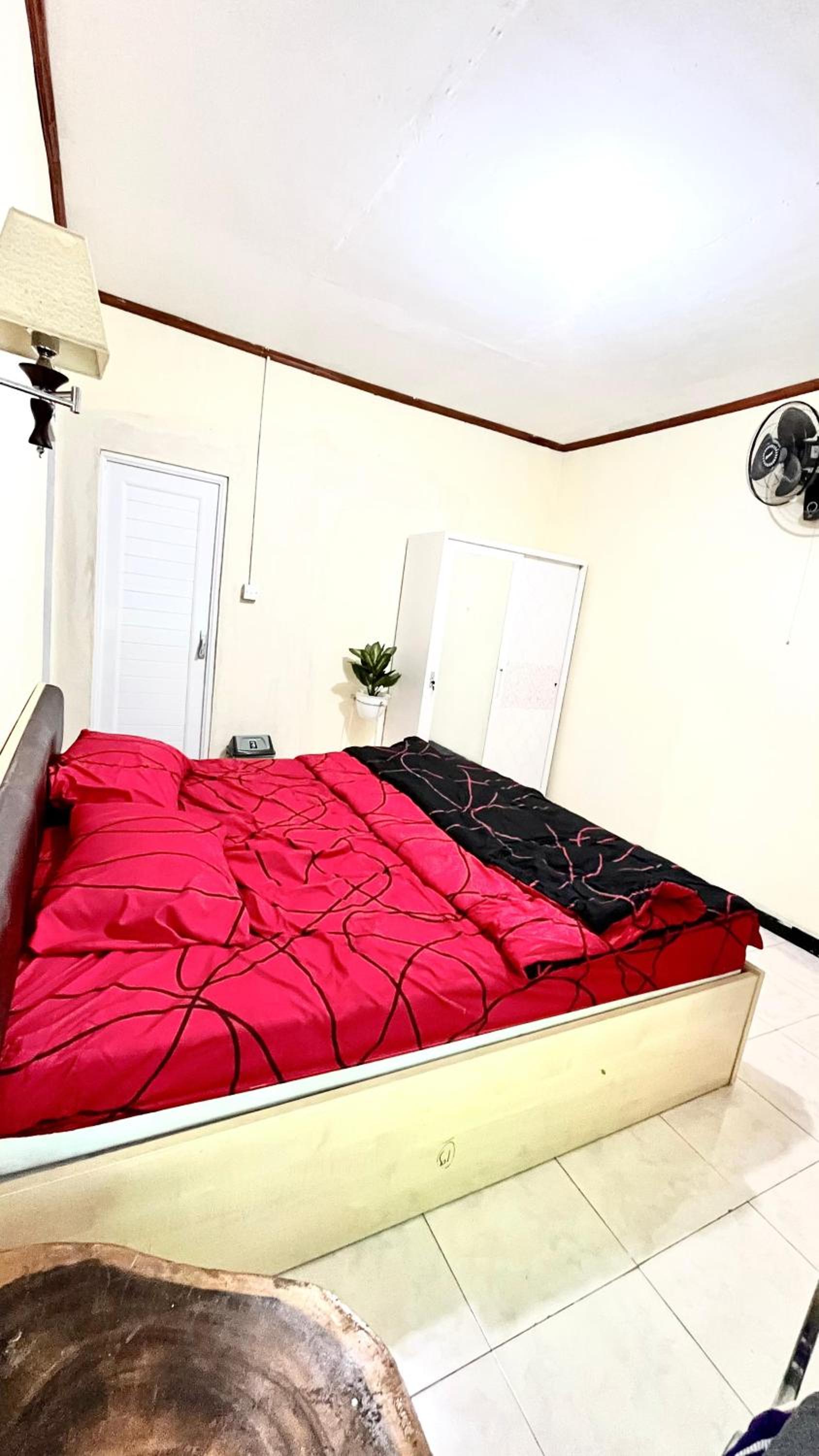 Deluxe Room (2 Adults + 1 Child) photo 2