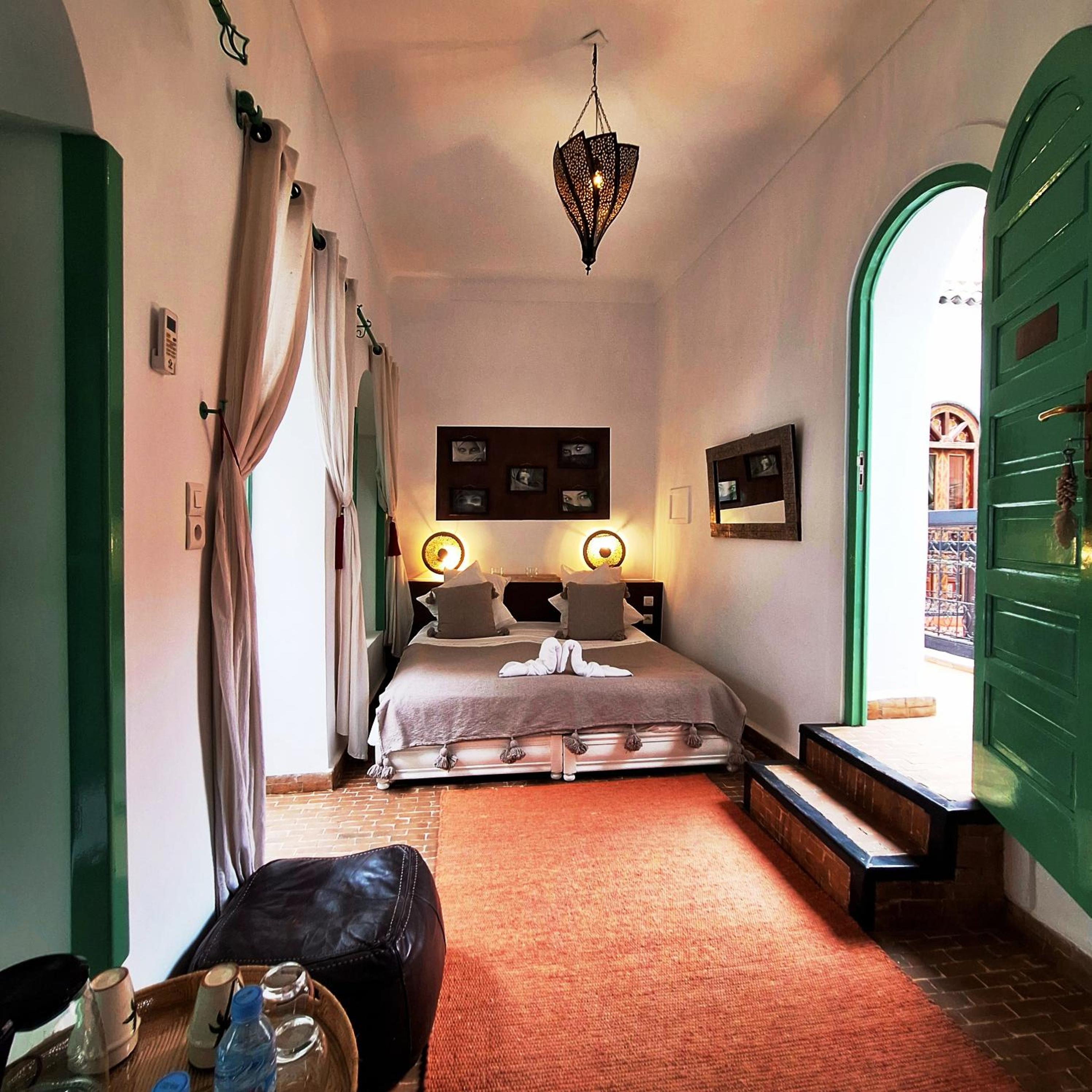 Standard Double Room - Photo 13