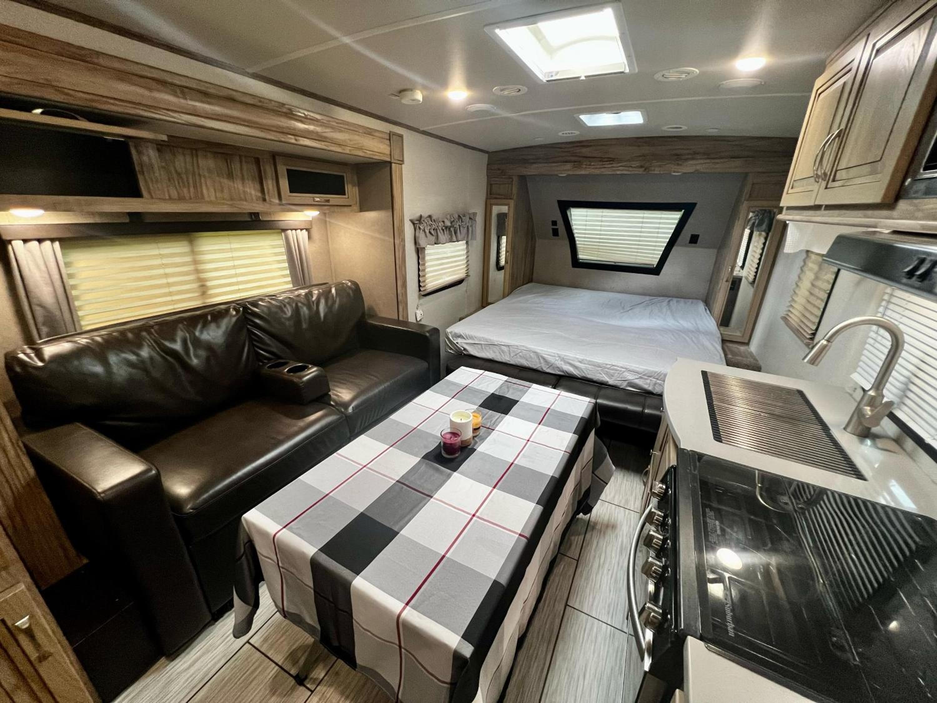 Caravan photo 1