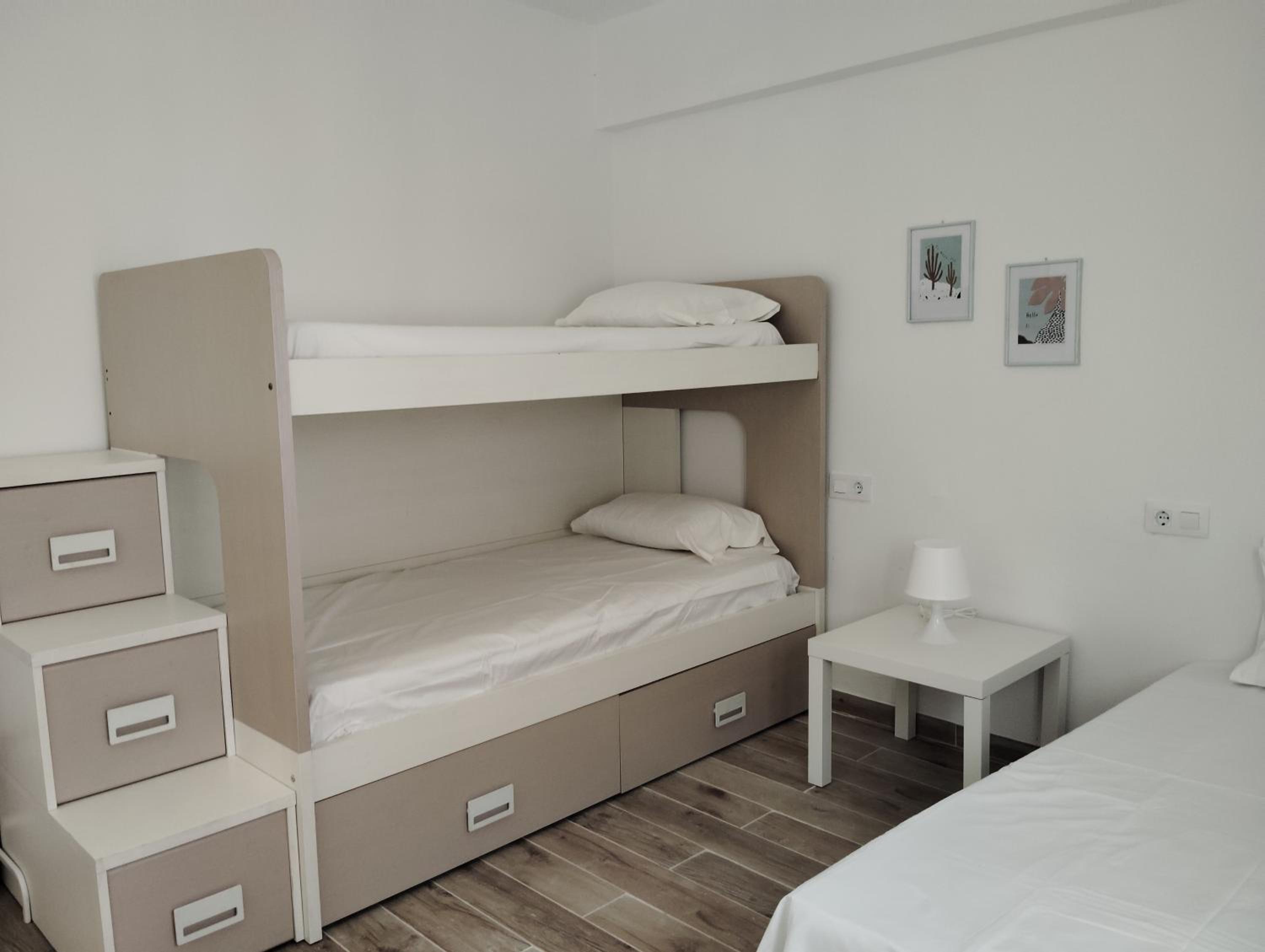 Casa de cuatro habitaciones