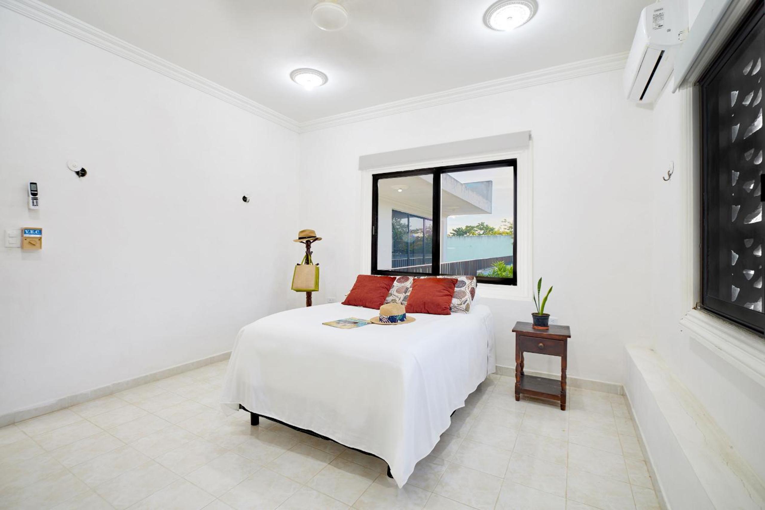 Villa photo 1